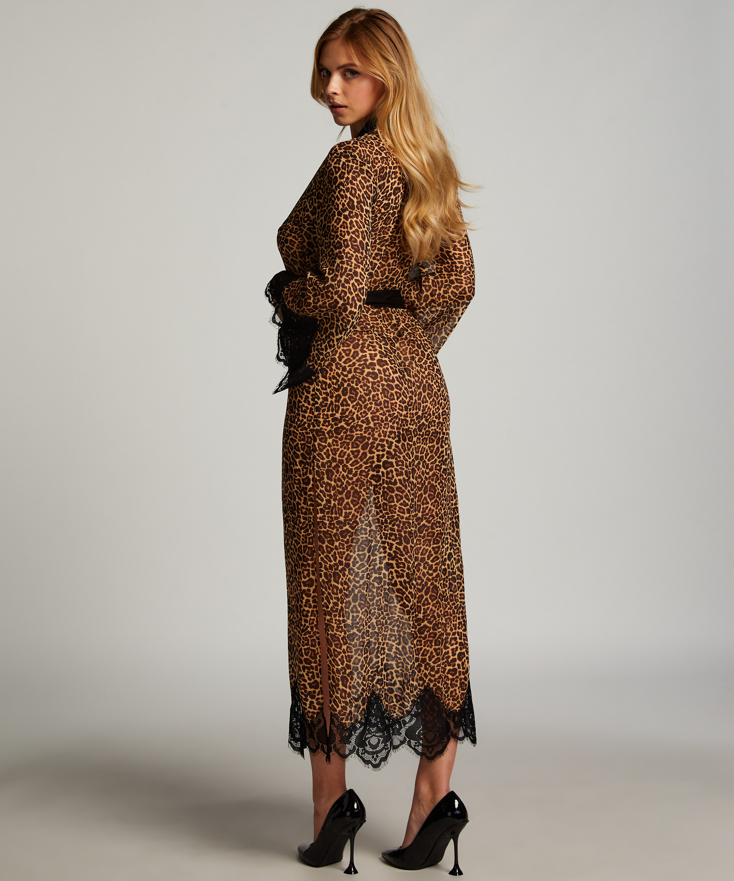 Kimono en mousseline, Noir, main