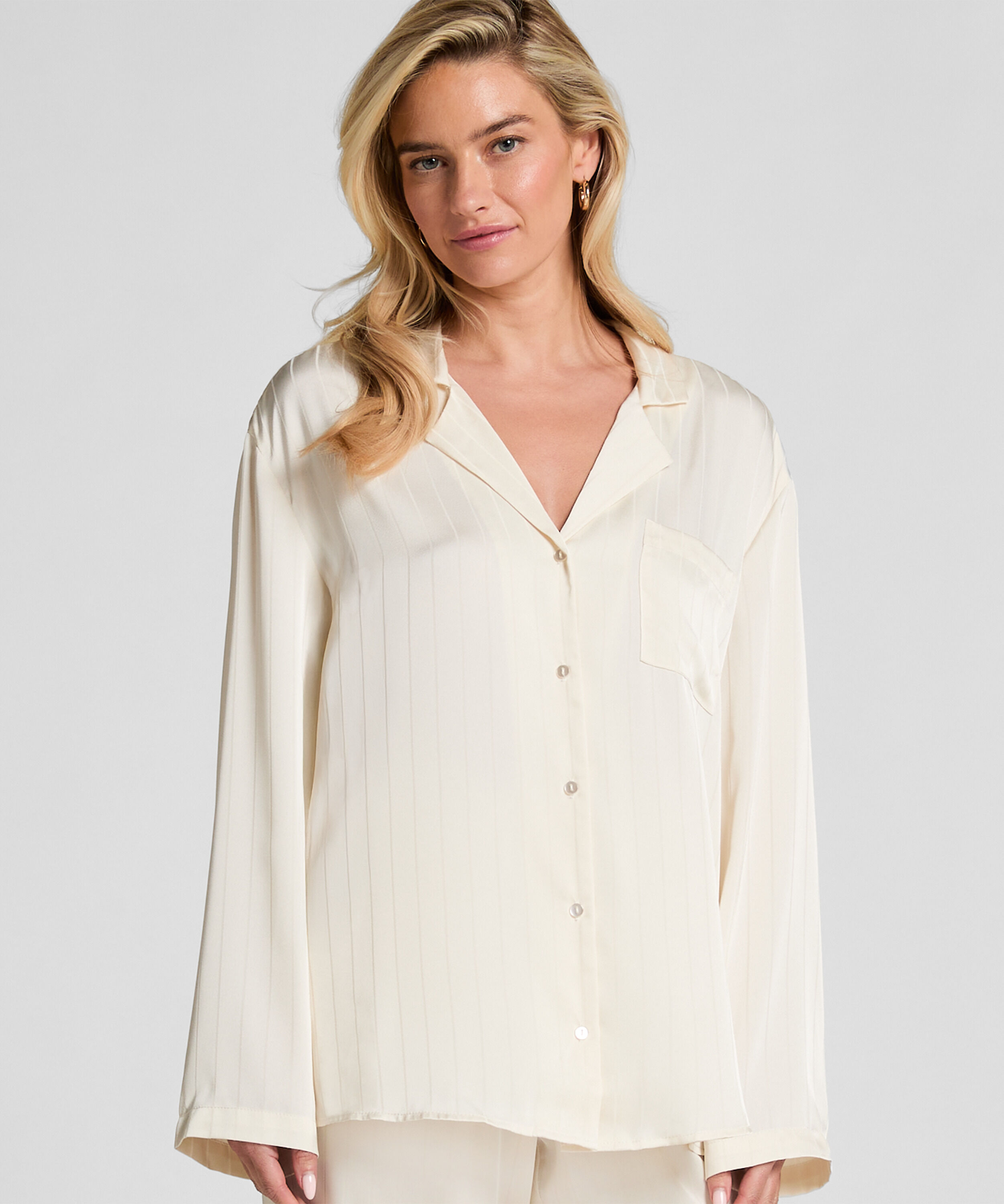 Satinjacke mit Nadelstreifen, Weiß