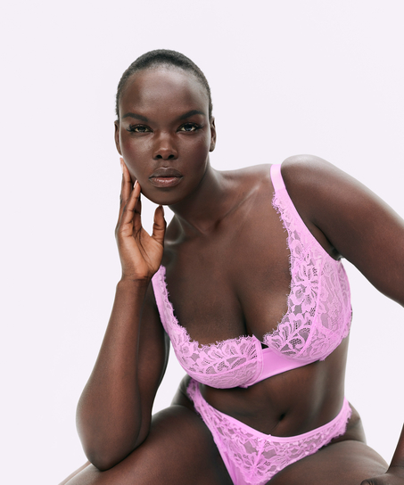 Brazilian Isabella, Rose