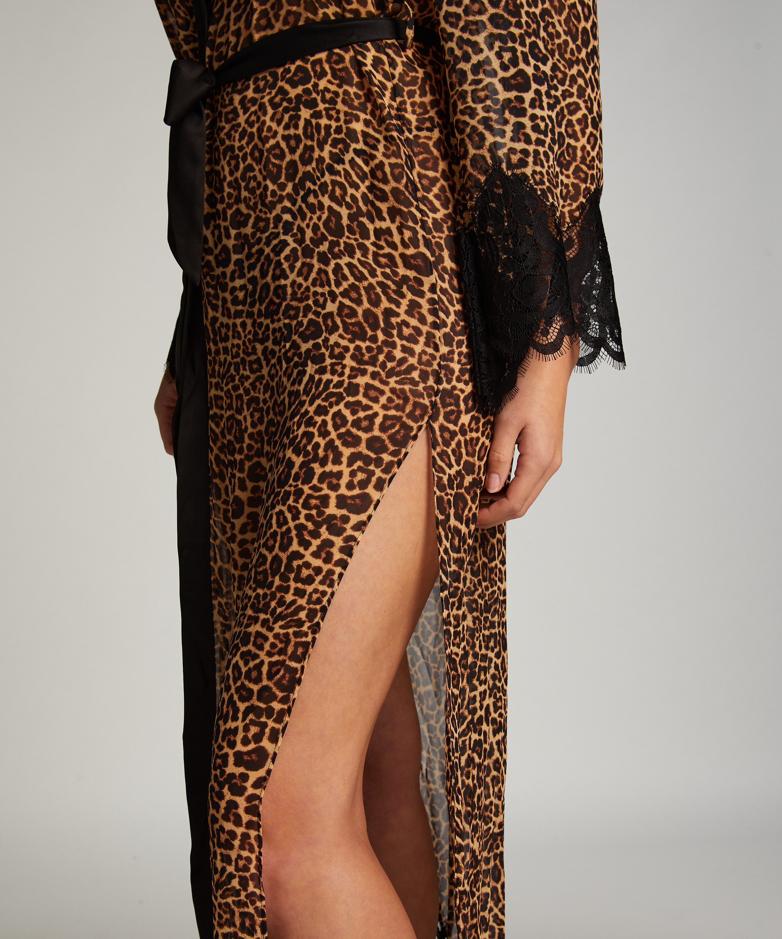 Kimono en mousseline, Noir, main