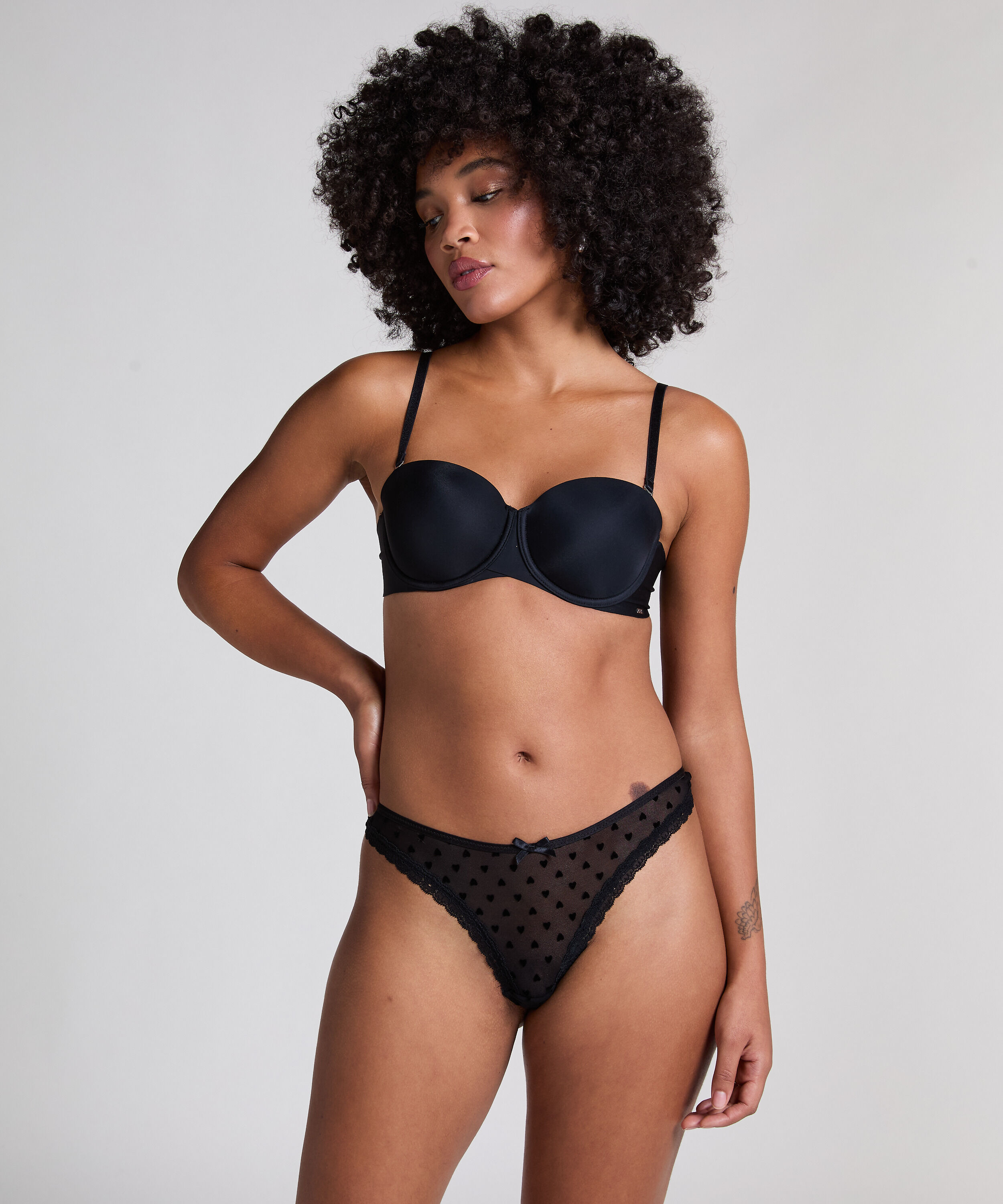 String Phoebe, Noir