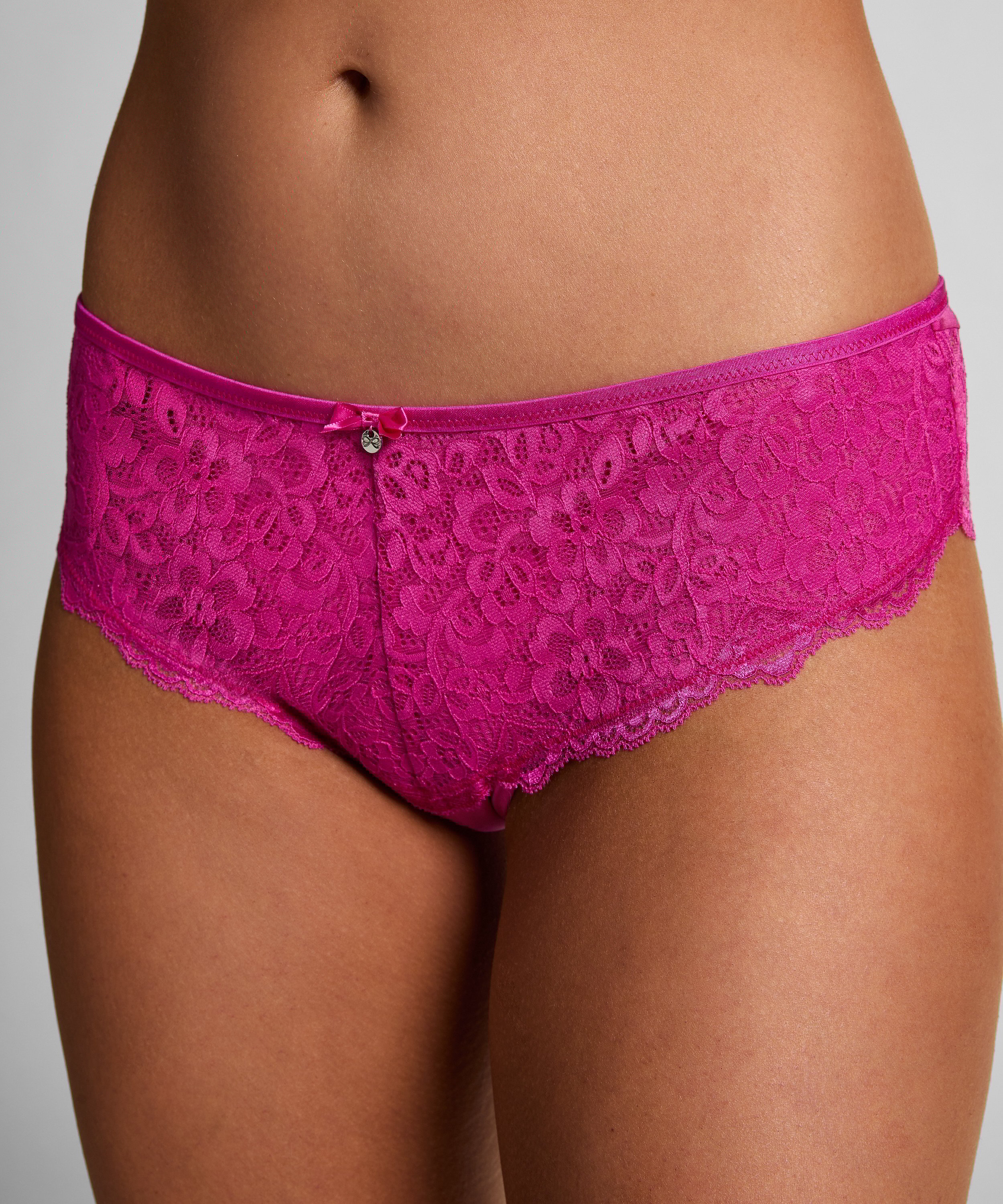 Brazilian Marine, Rose, main