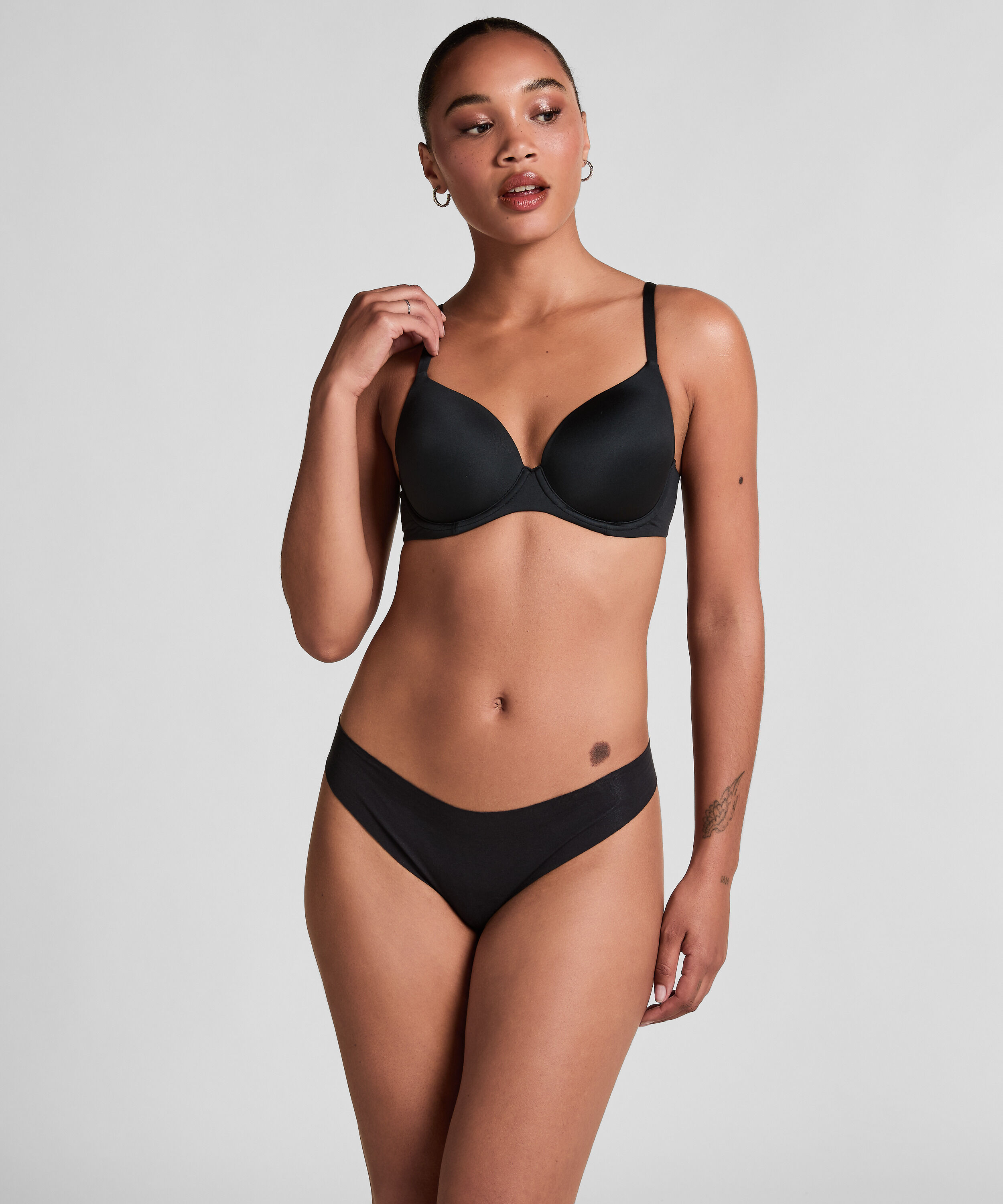 String invisible en coton, Noir String invisible en coton, Noir