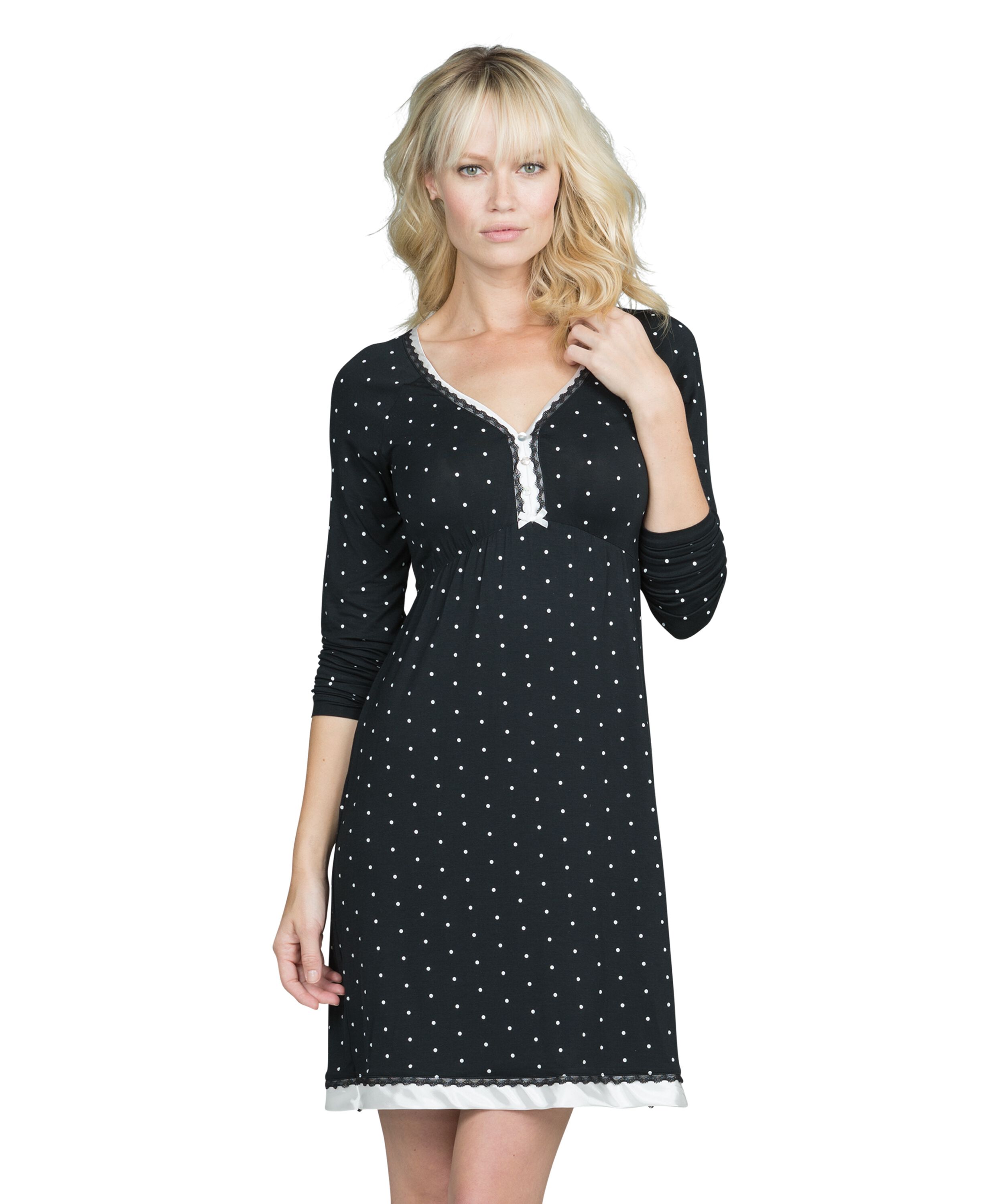 Nightshirt Pam, Noir