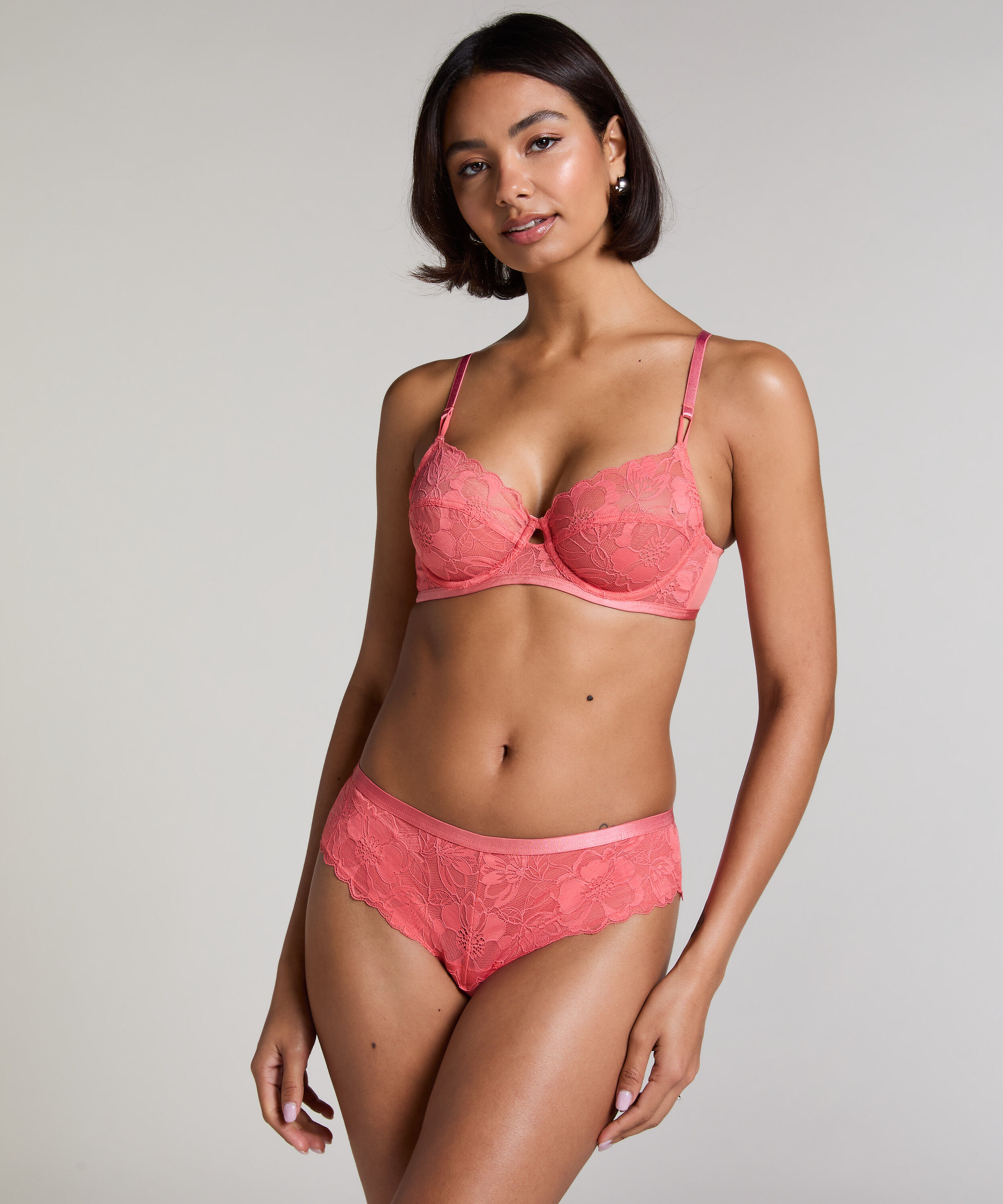 Brazilian Sophia, Rose