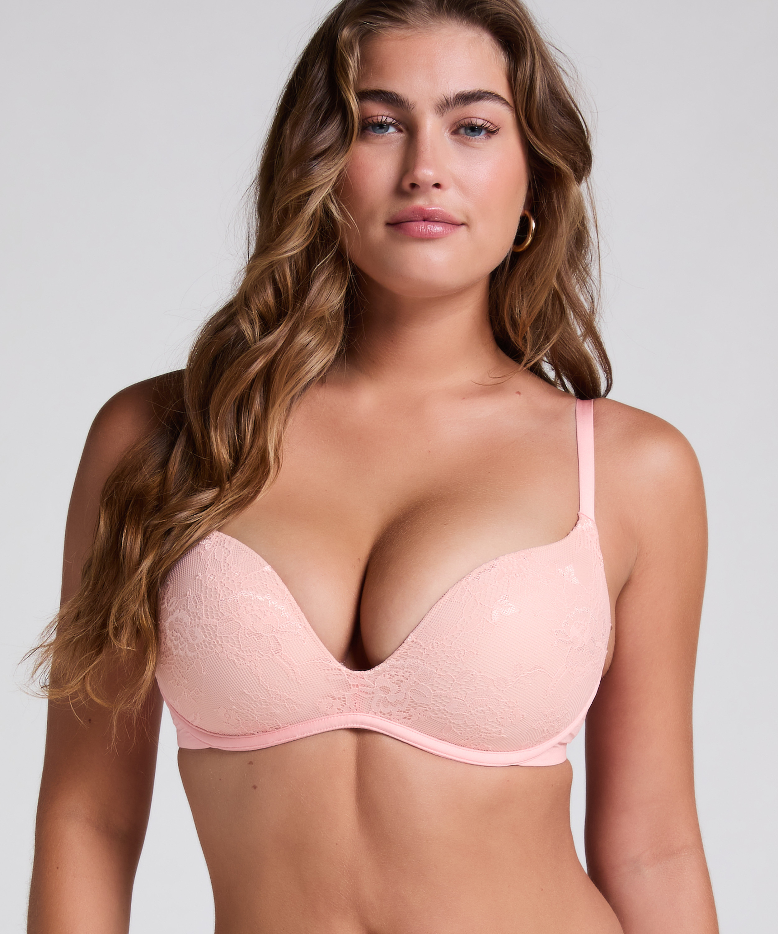 Soutien-gorge préformé sans armature Lea Lace, Rose, main