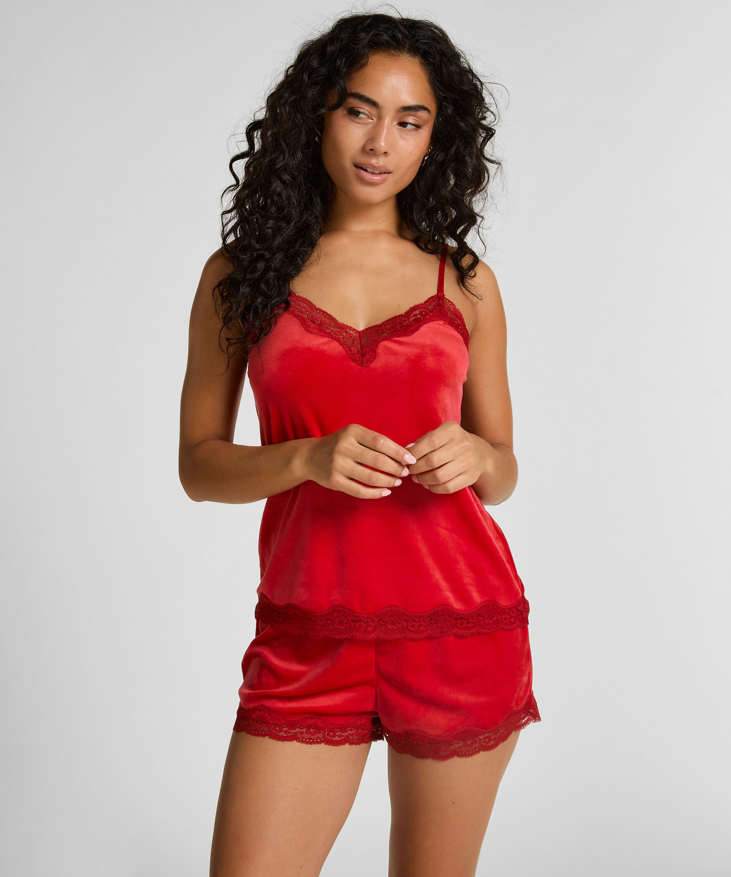 Samit-Spitzen-Short, Rot Samit-Spitzen-Short, Rot