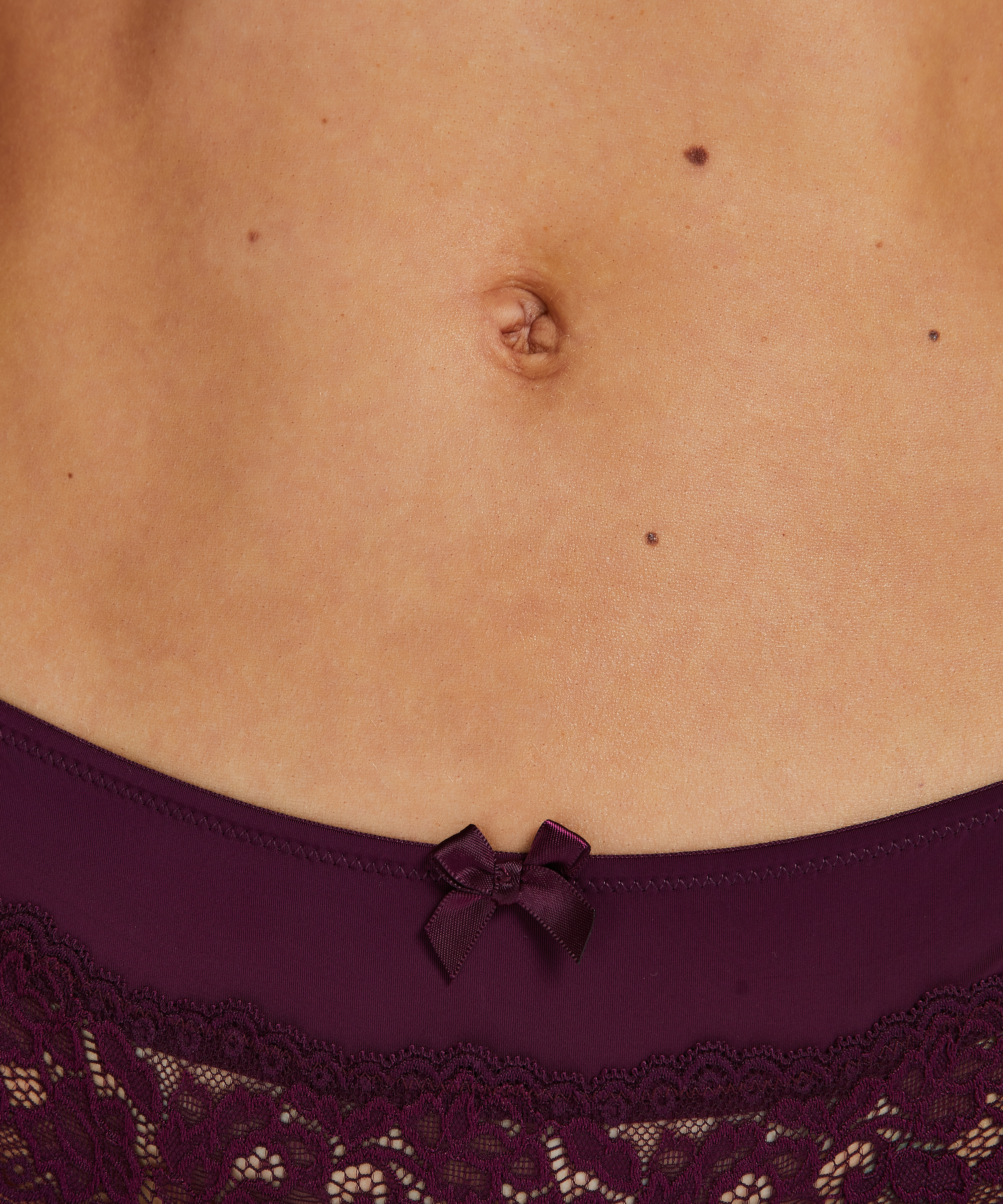 String boxer Paris, Violet, main