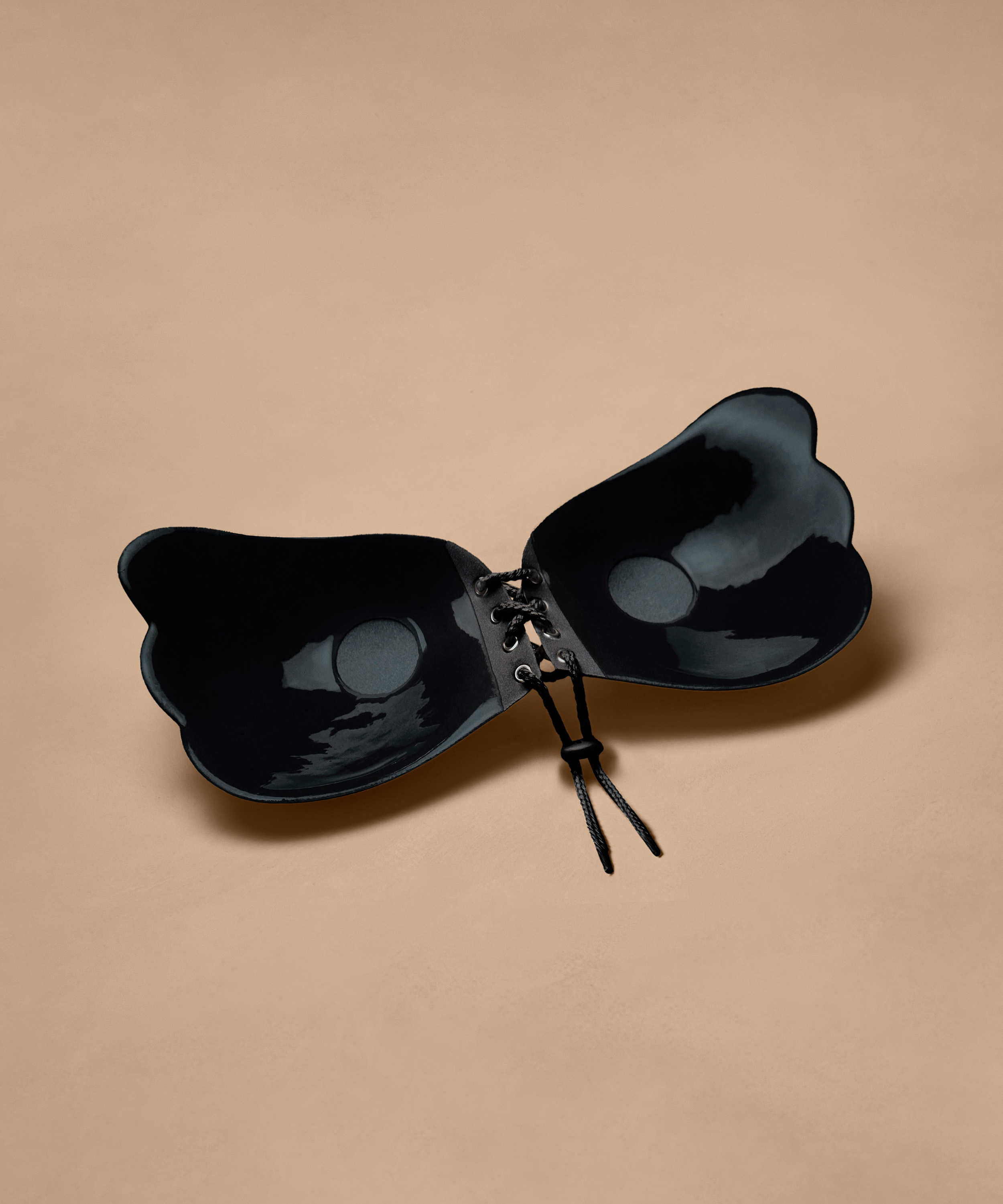 Push-up-Klebe-BH mit Seitenflügeln, Schwarz, main