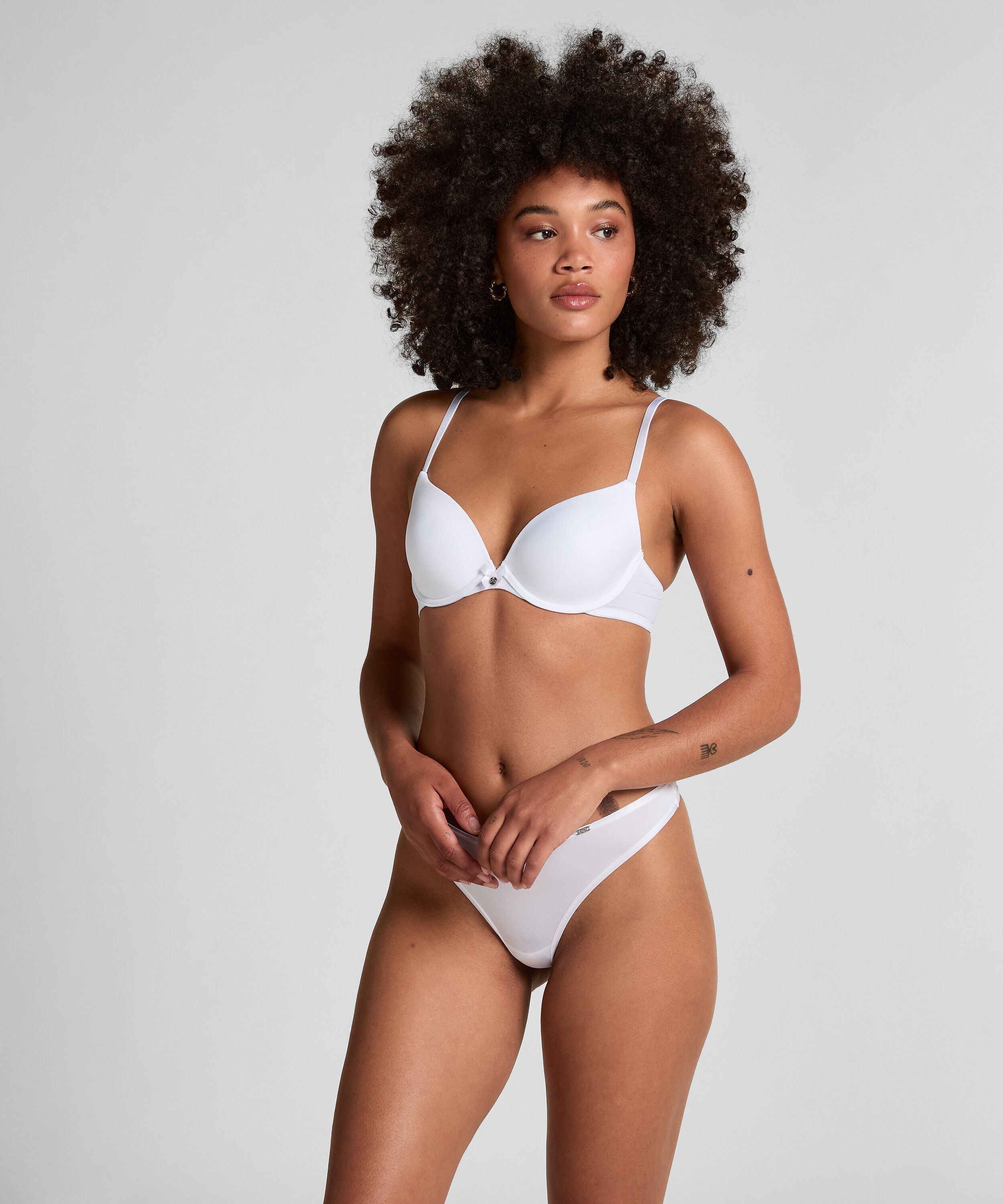 Soutien-gorge à armatures préformé Plunge