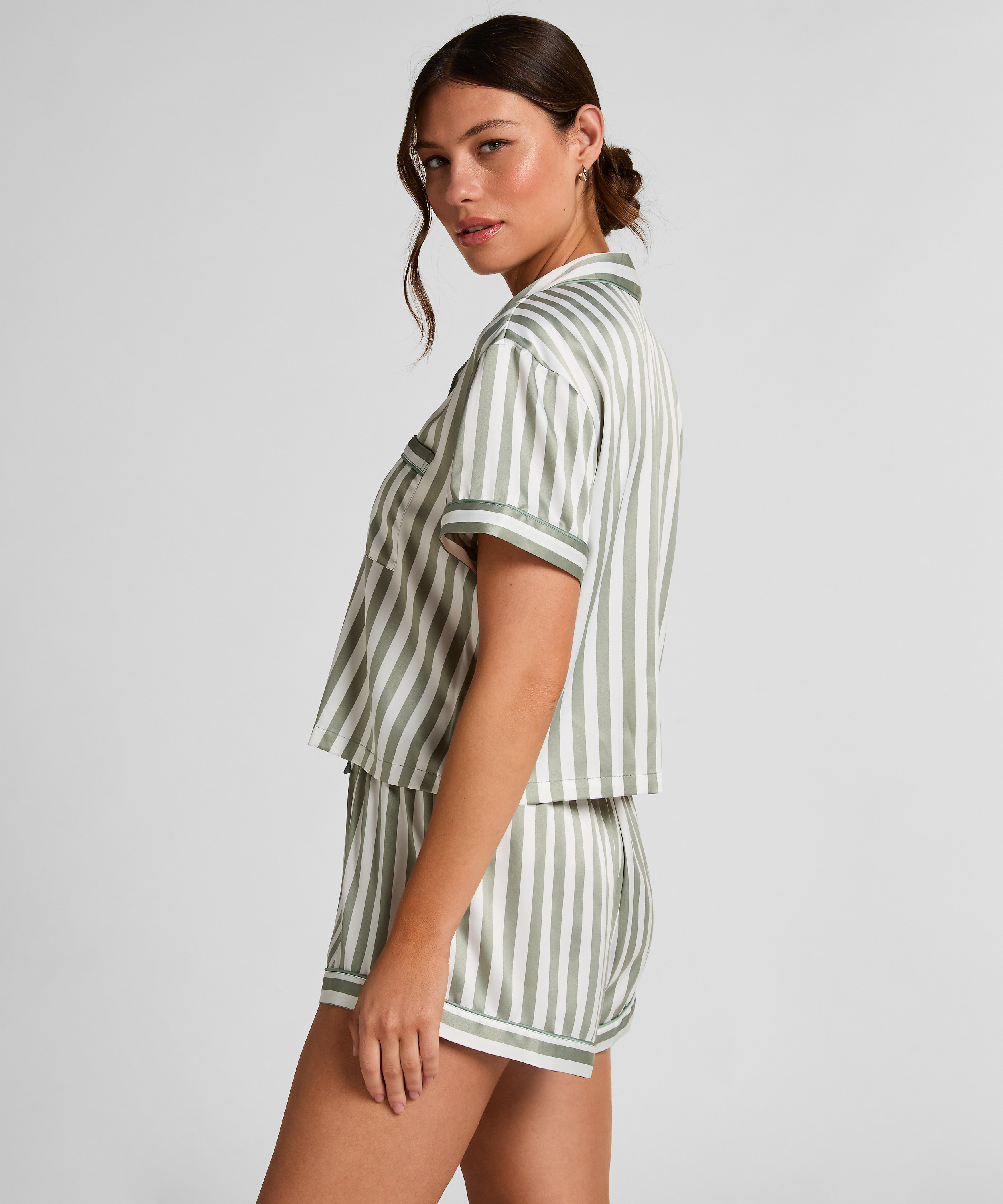 Pyjama en satin, Vert, main