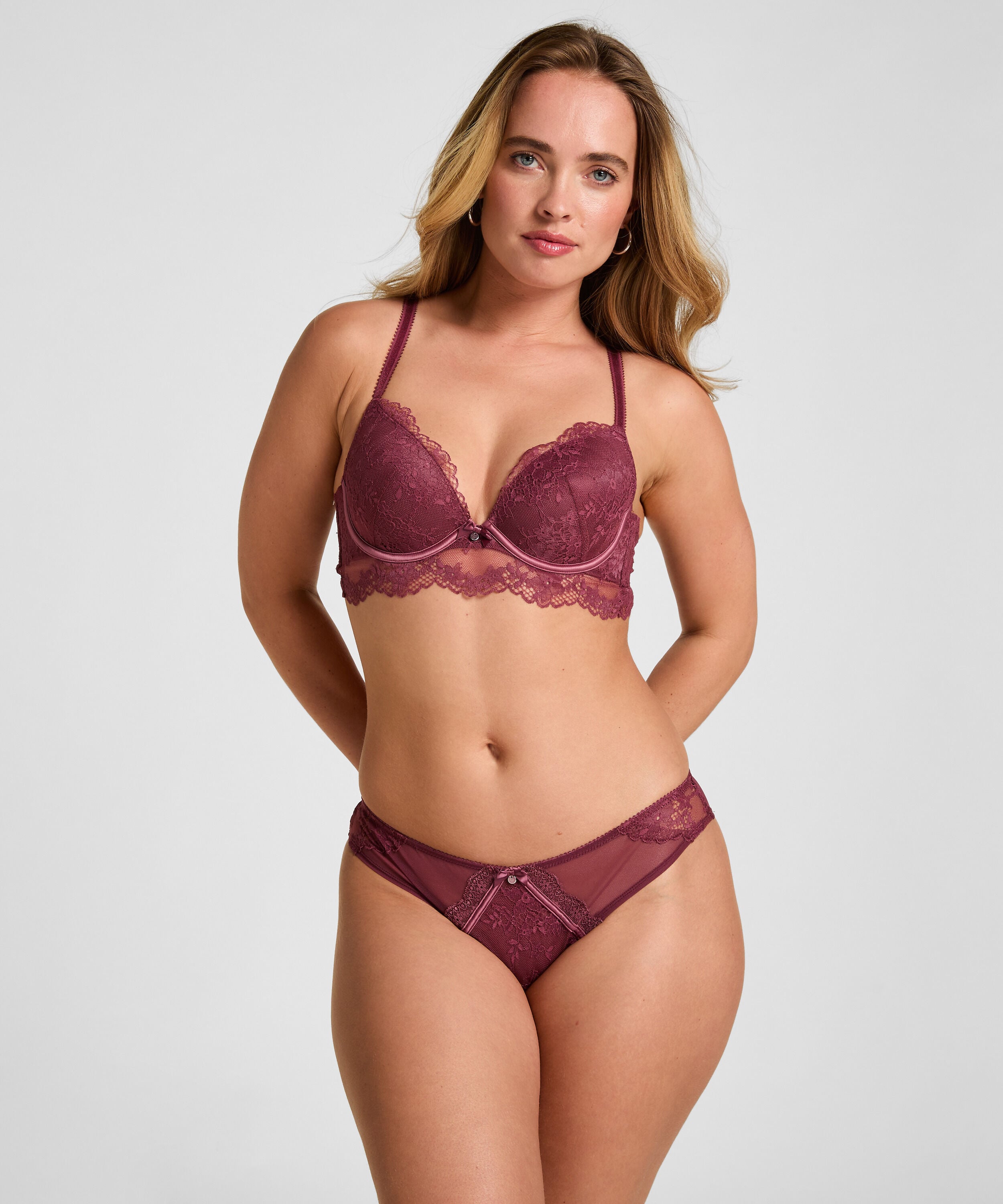 Longline-BH mit Bügel und Polsterung Naomi