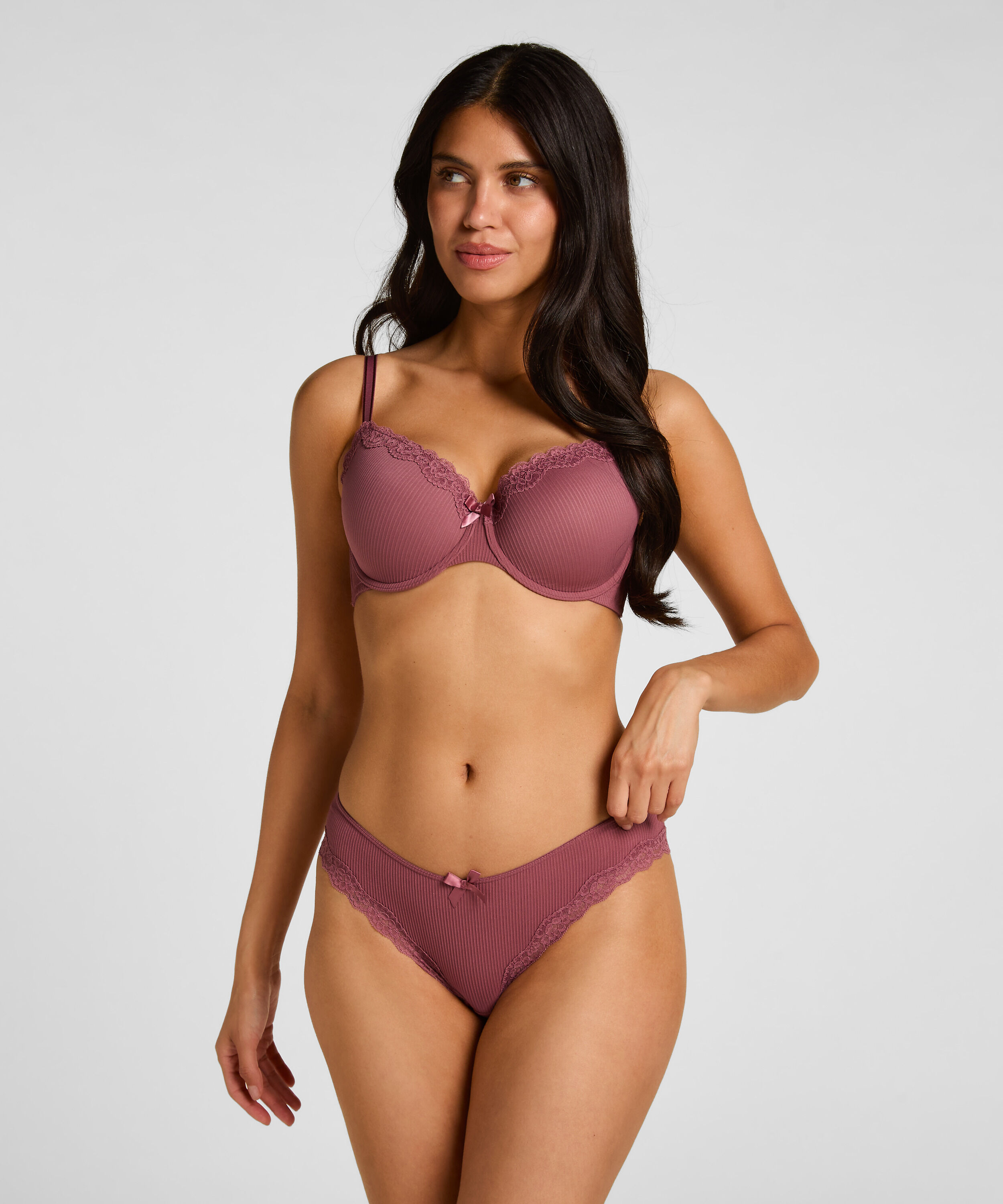 Brésilien Lola, Violet Brésilien Lola, Violet