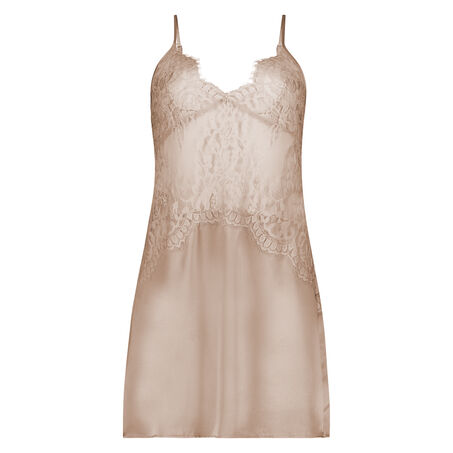 Nuisette Soie, Bronzage