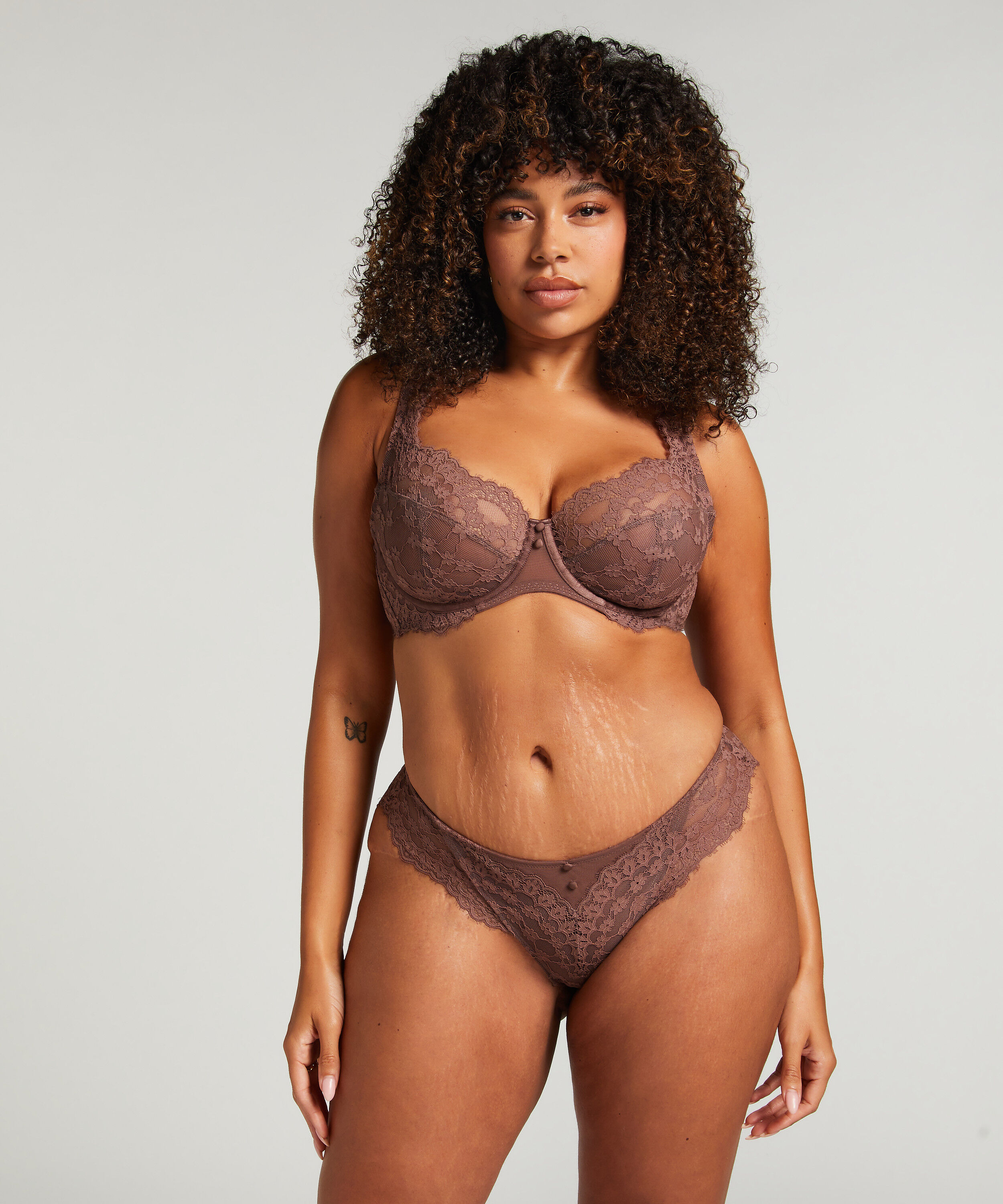 Slip br&eacute;silien Daisy, Marron