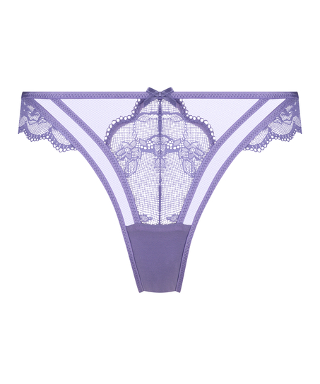 Brazilian Lorna, Lila