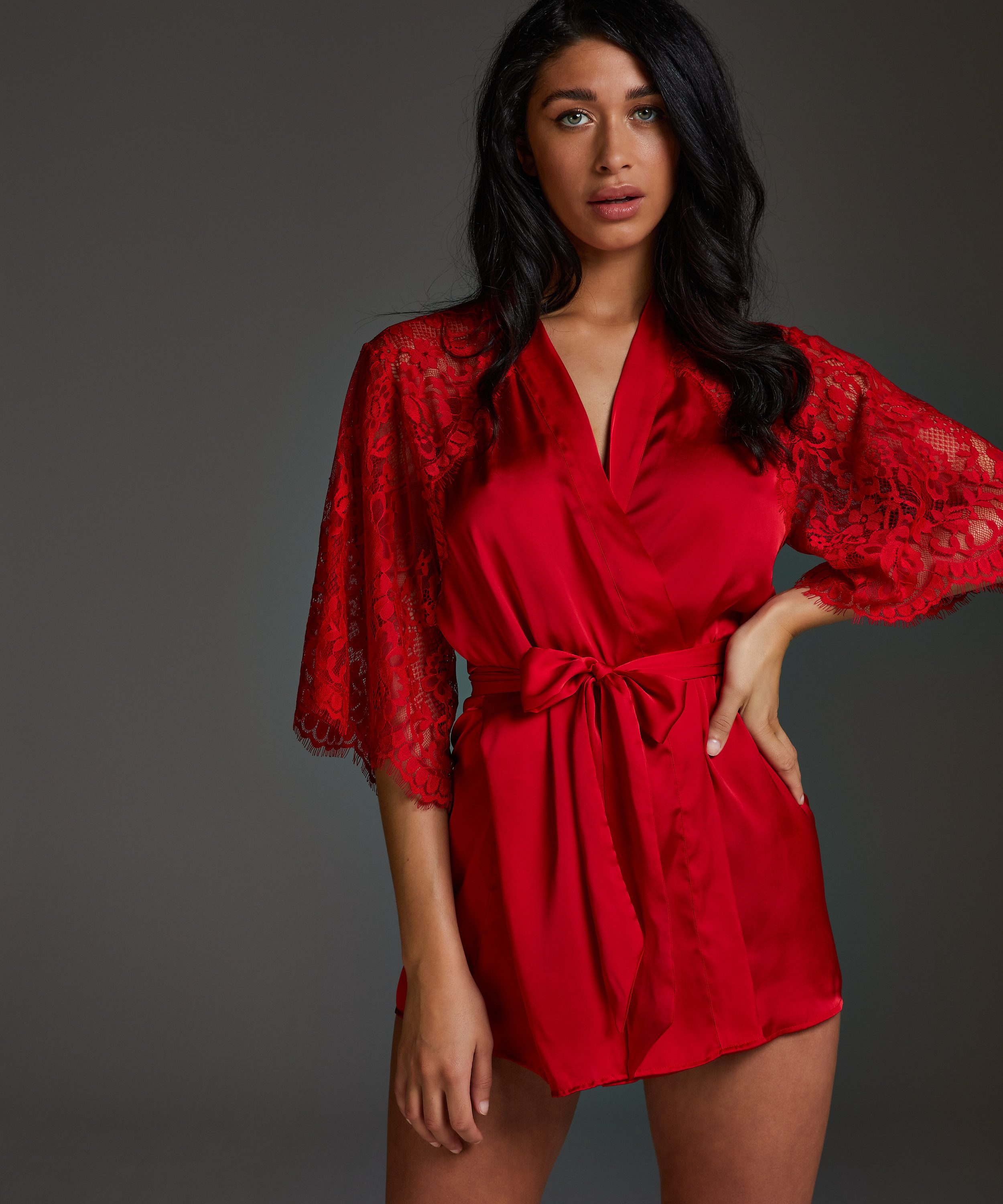 Kimono Jennifer, Rot, main