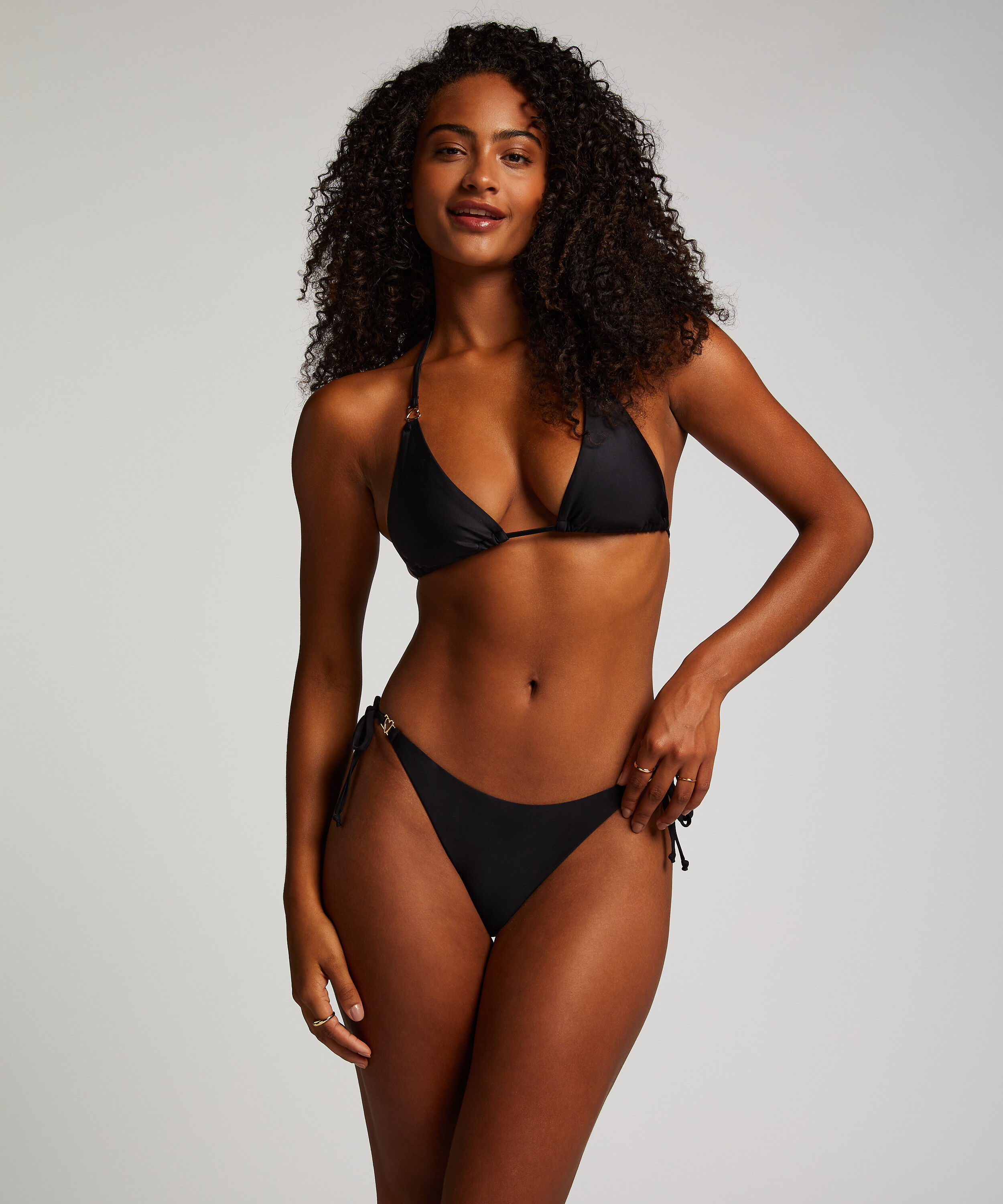 Bikini Slip Cheeky Tanga Doha, Schwarz