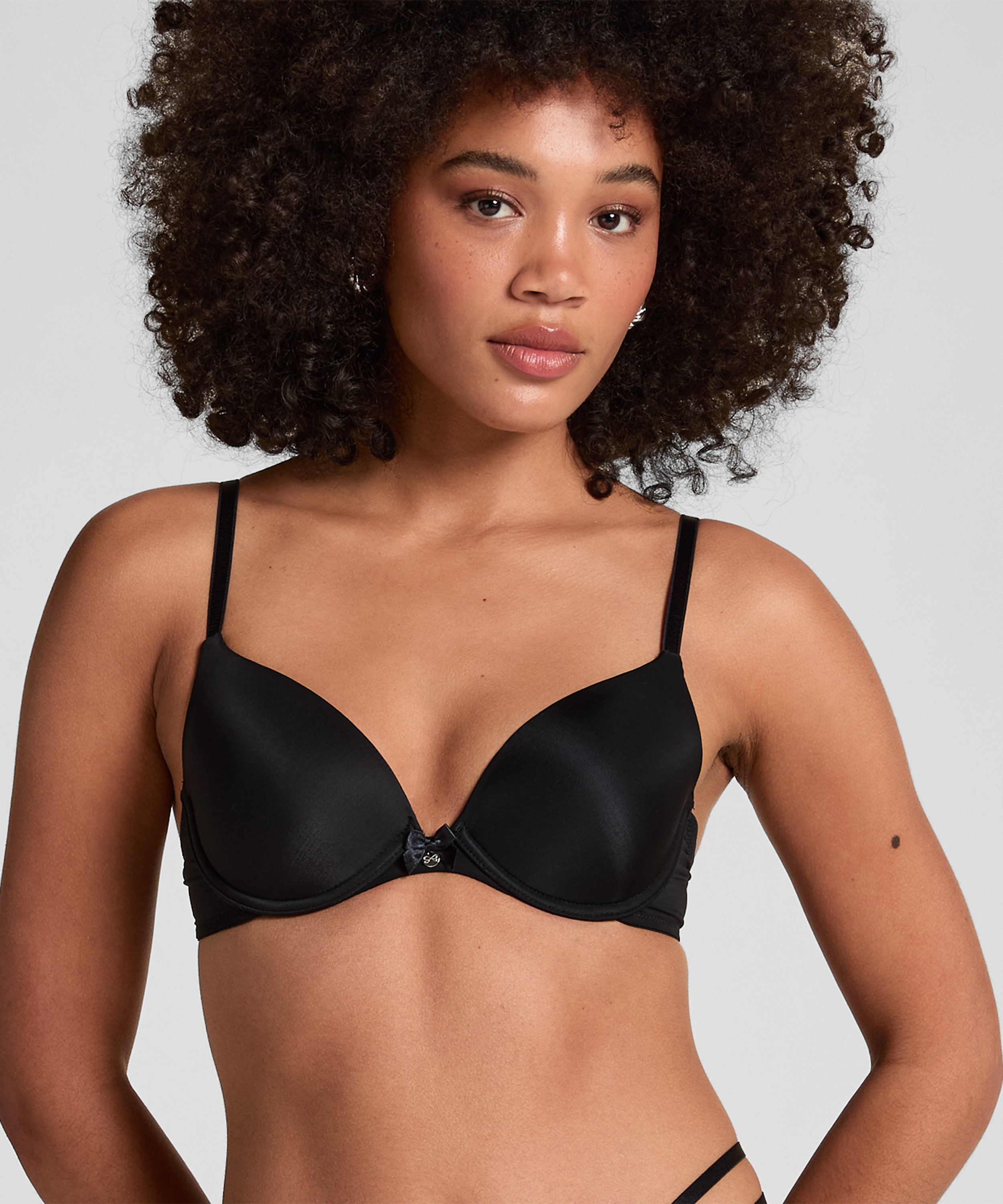 Soutien-gorge &agrave; armatures pr&eacute;form&eacute; Plunge, Noir, main