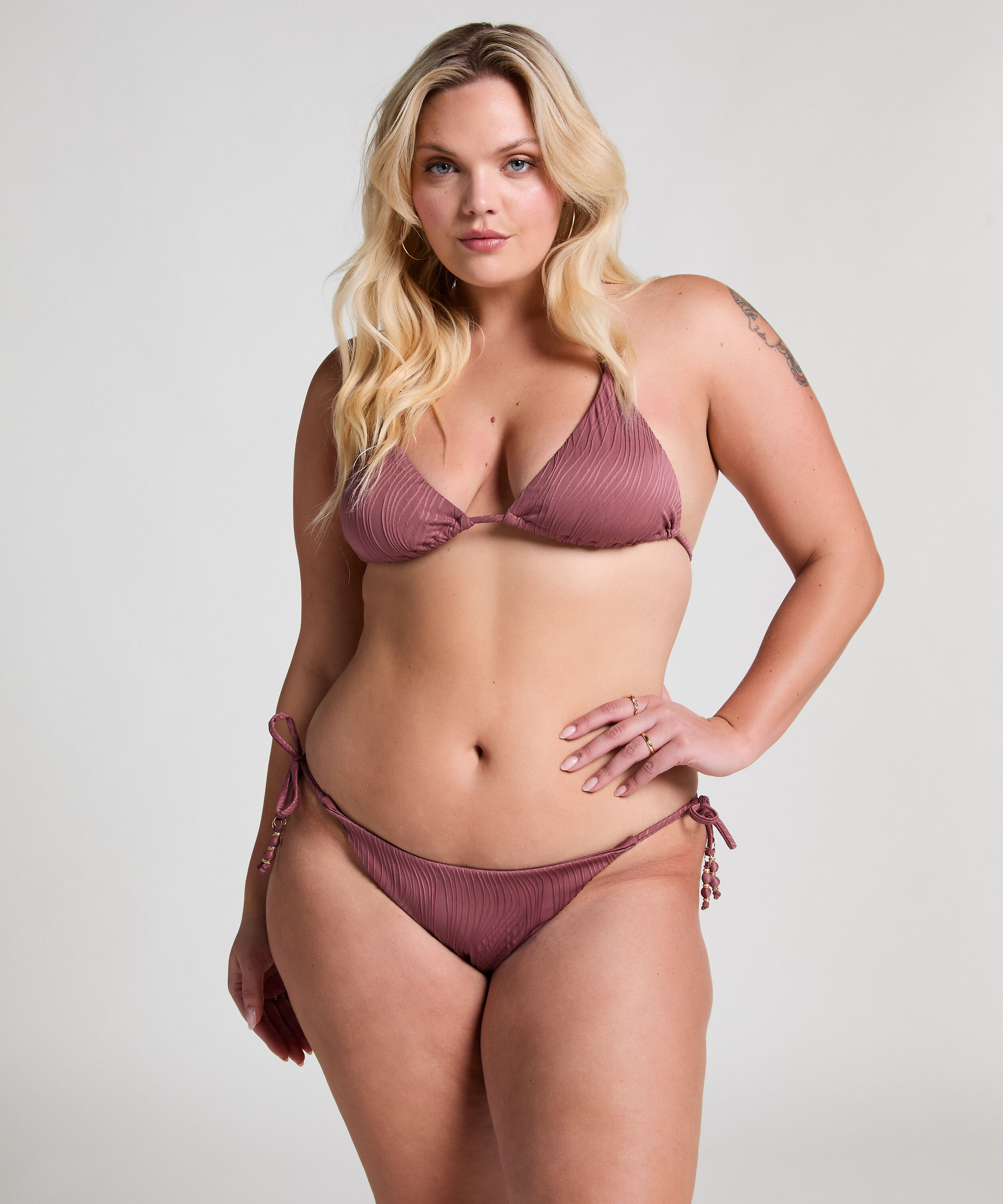 Bikini Slip mit hohem Beinausschnitt Cozumel, Lila