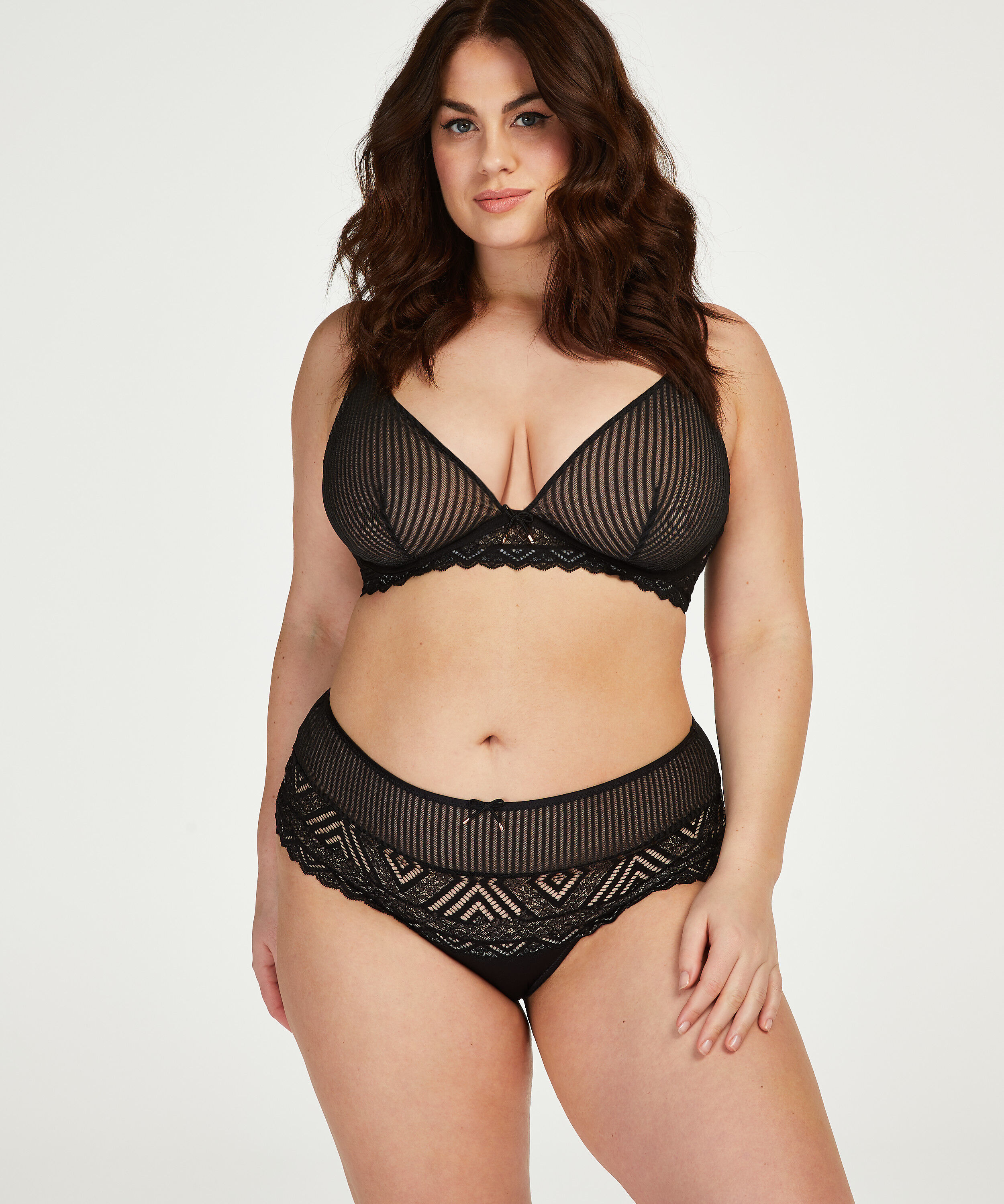 Hoher Boxerstring Lenix I AM Danielle, Schwarz