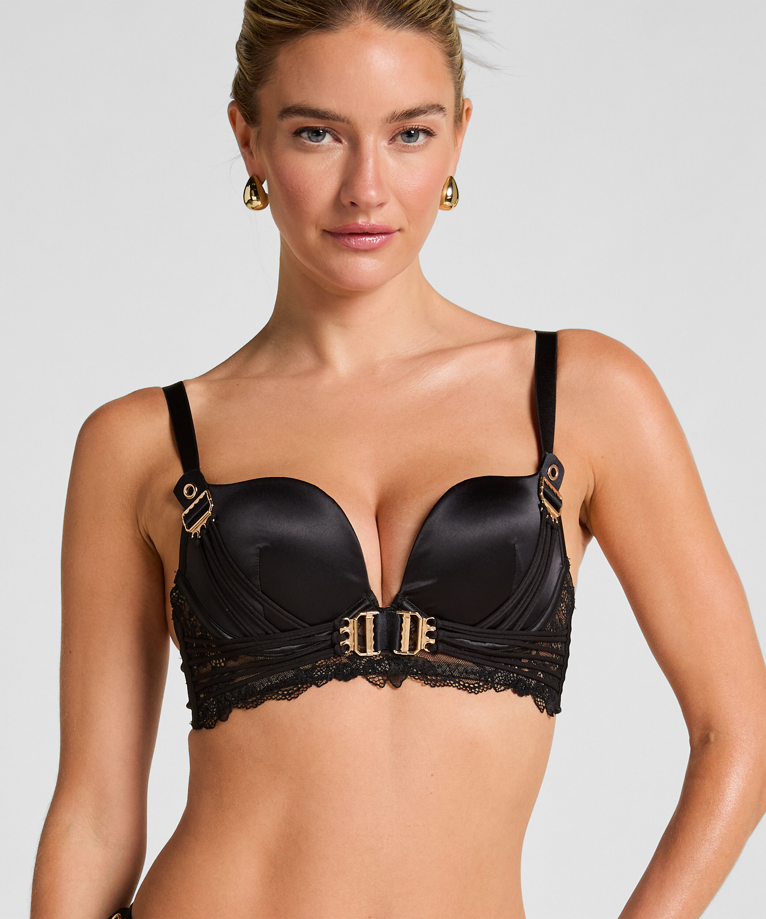 Soutien-gorge &agrave; armatures longline push-up pr&eacute;form&eacute; Avela, Noir