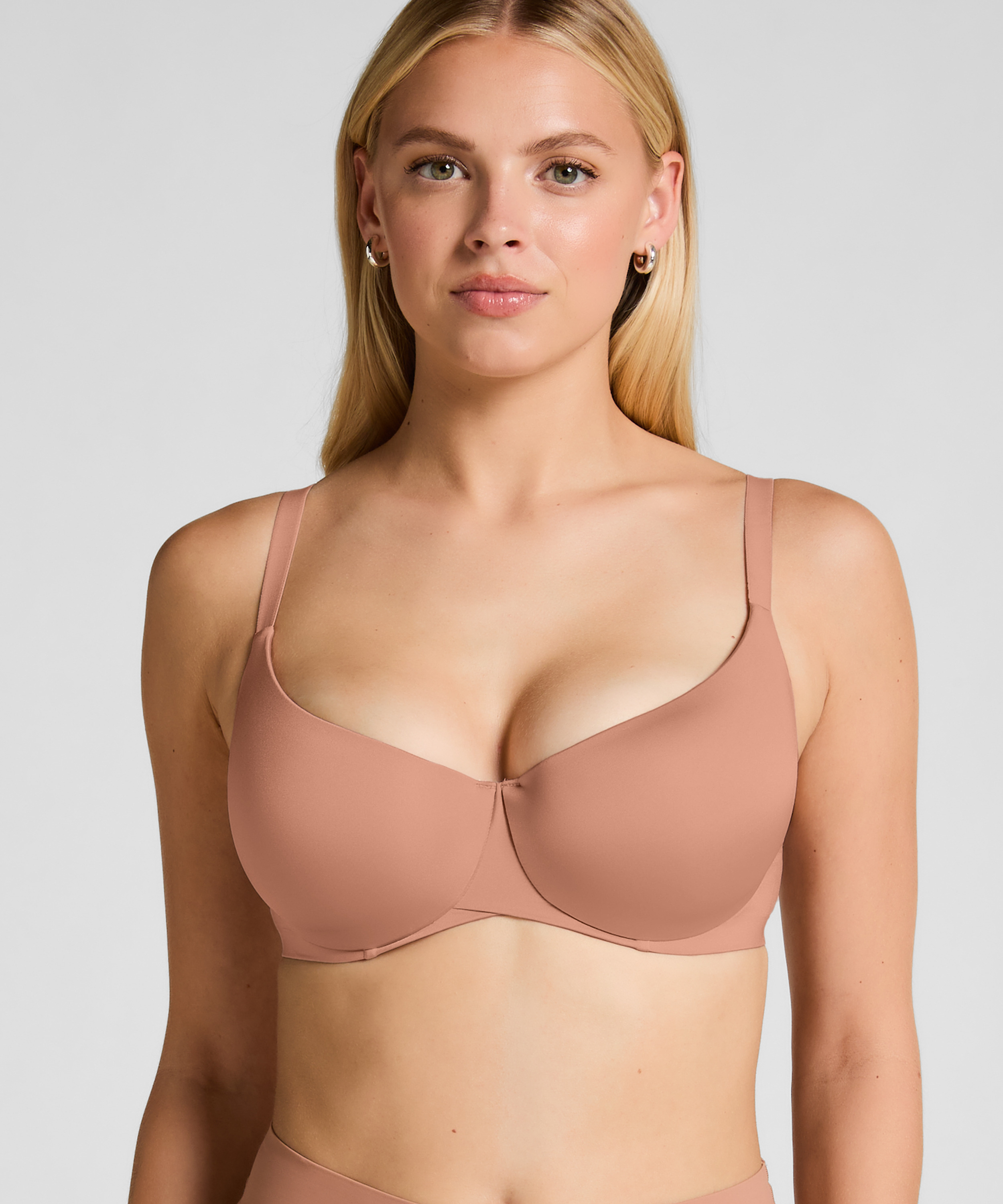 Soutien-gorge à armatures préformé Smooth, Marron, main