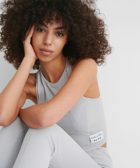 Top Avia HKM x NA-KD, Grau