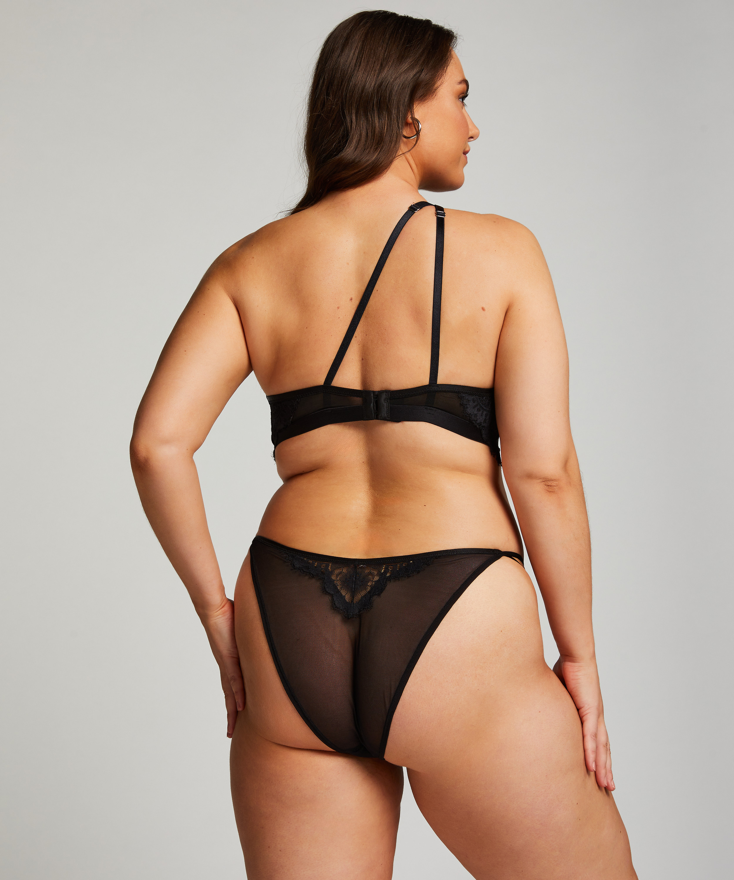 Brazilian Jenni, Schwarz, main