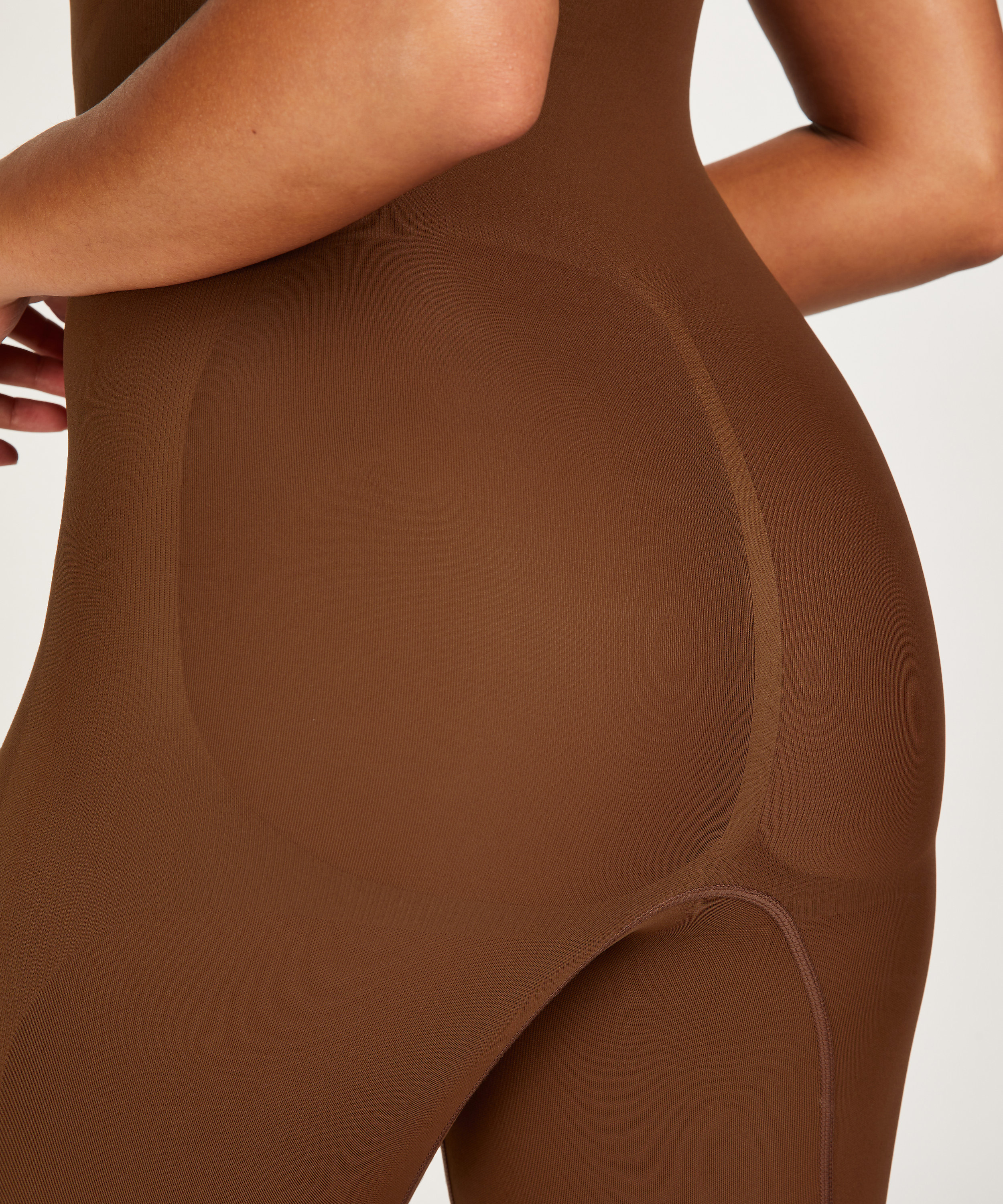 Body Slimmer sans couture mise en forme pour les cuisses, Rouge, main