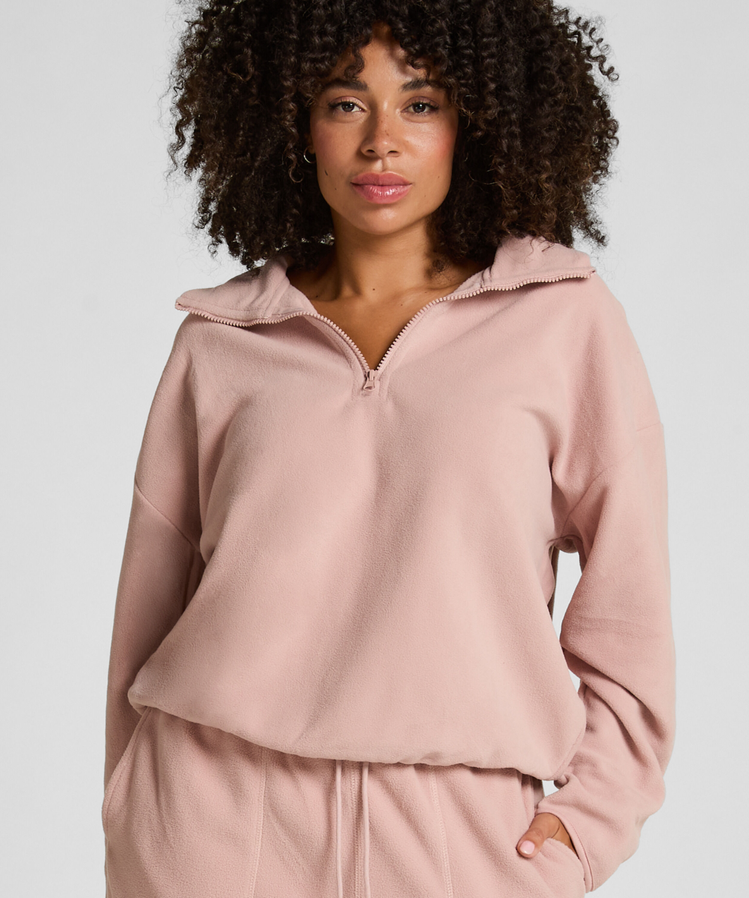 Sportliches Top aus Fleece mit halbem Reißverschluss