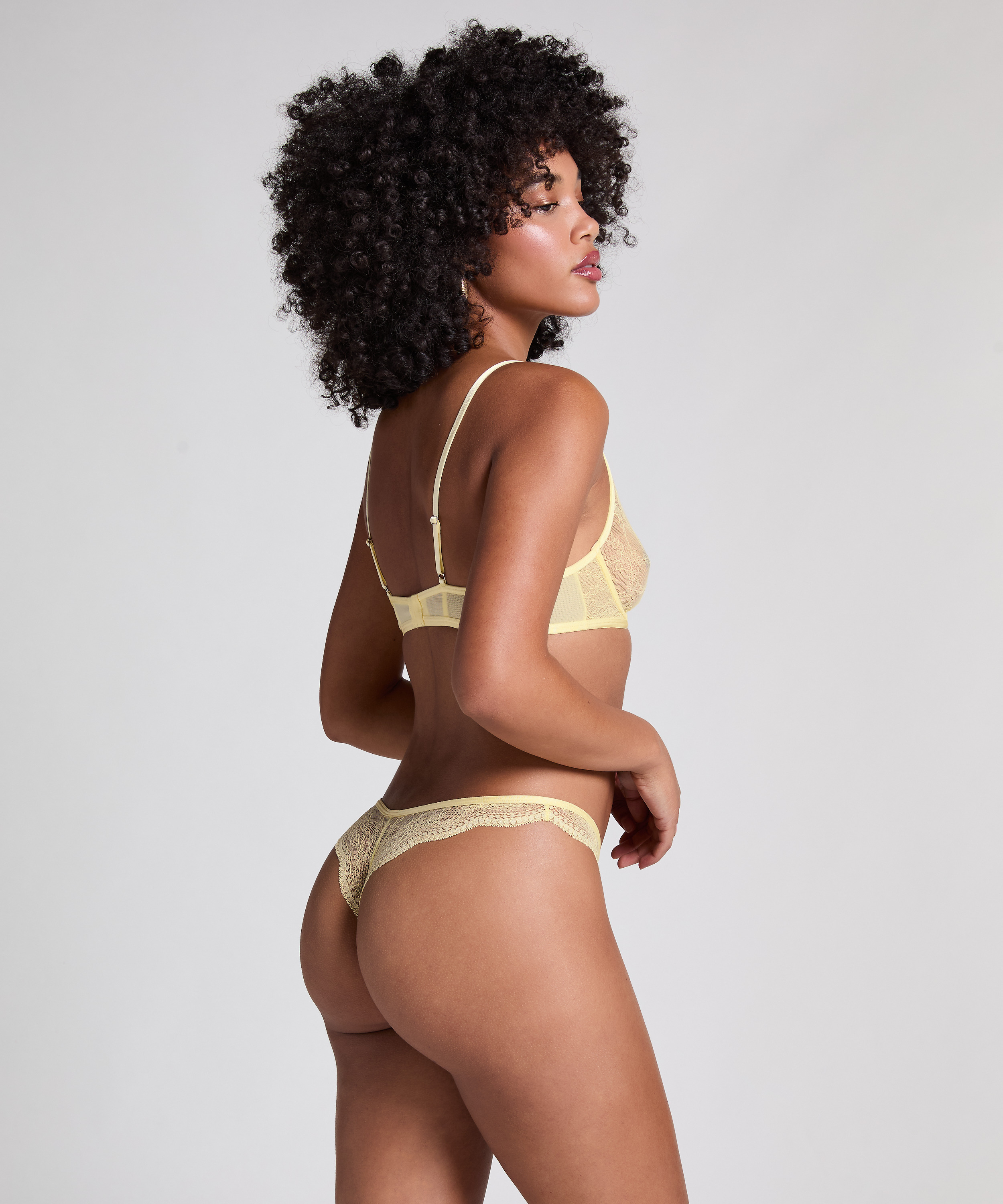 Soutien-gorge &agrave; armatures non-pr&eacute;form&eacute; Isabelle, Jaune, main