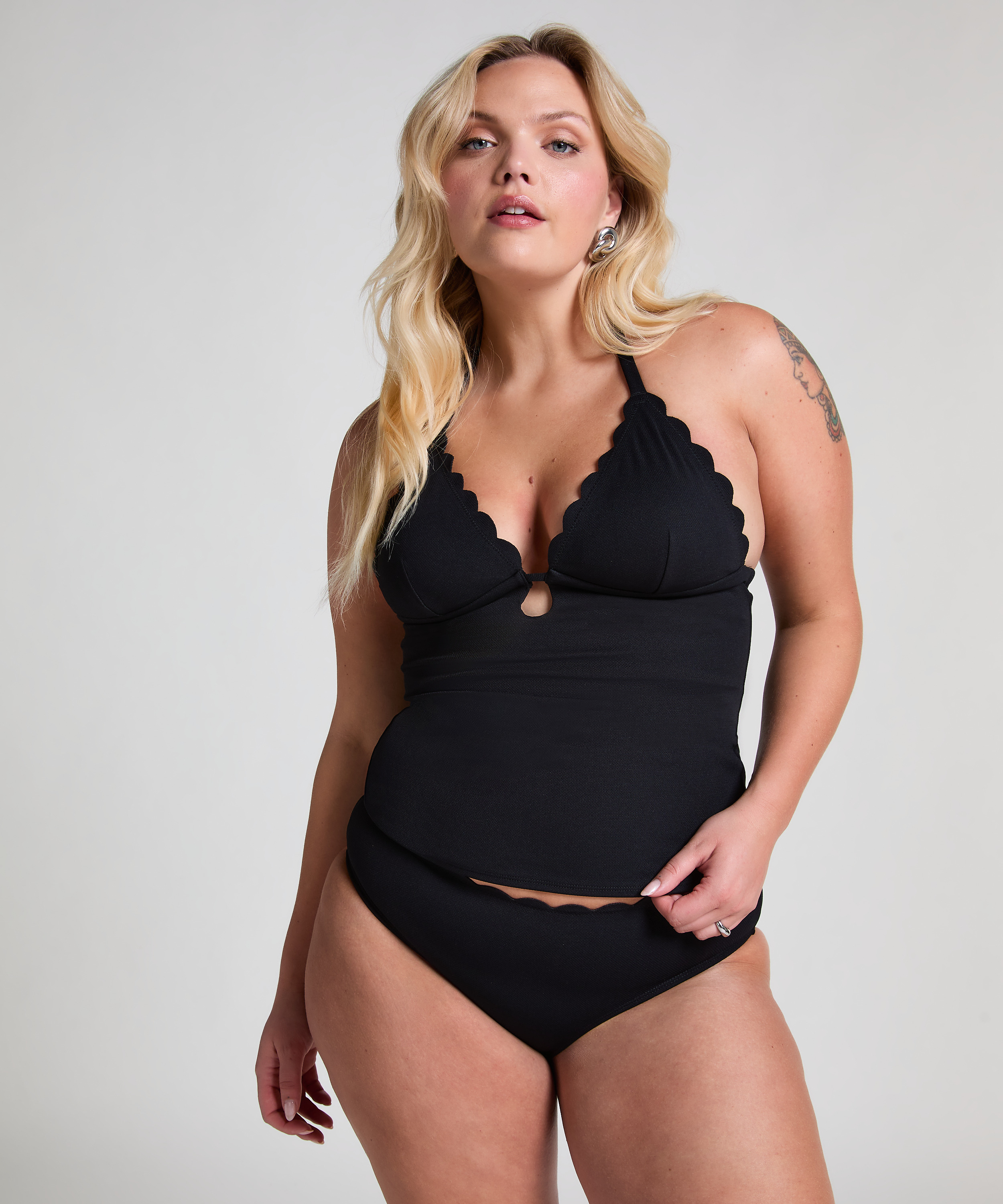 Bas de bikini festonn&eacute; Rio, Noir, main