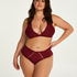 Brazilian Yvenne Curvy, Rot