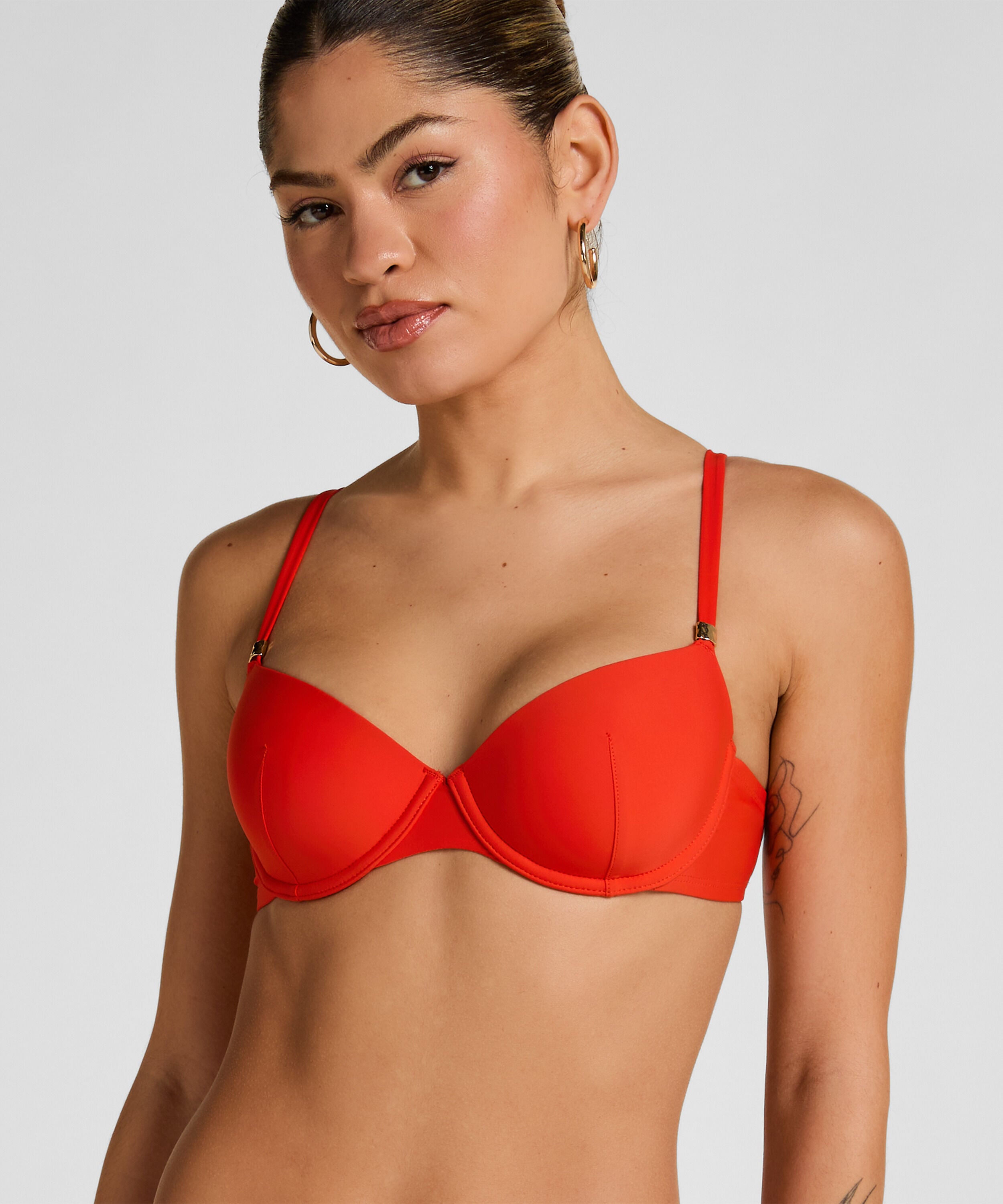 Luxuriöses Bügel-Bikini-Top mit Polsterung, Rot Luxuriöses Bügel-Bikini-Top mit Polsterung, Rot