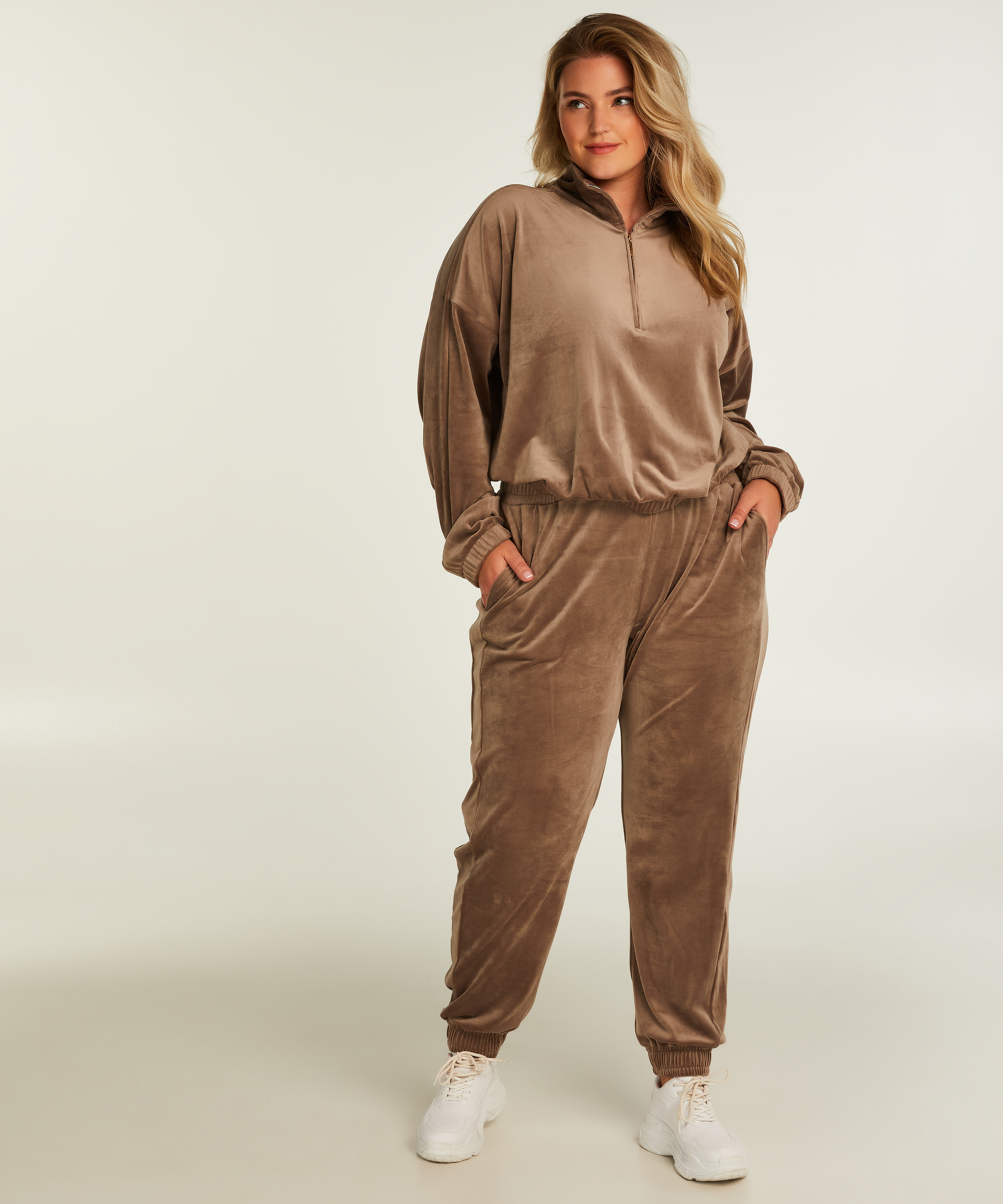 Pantalon de jogging Velours long, marron, main