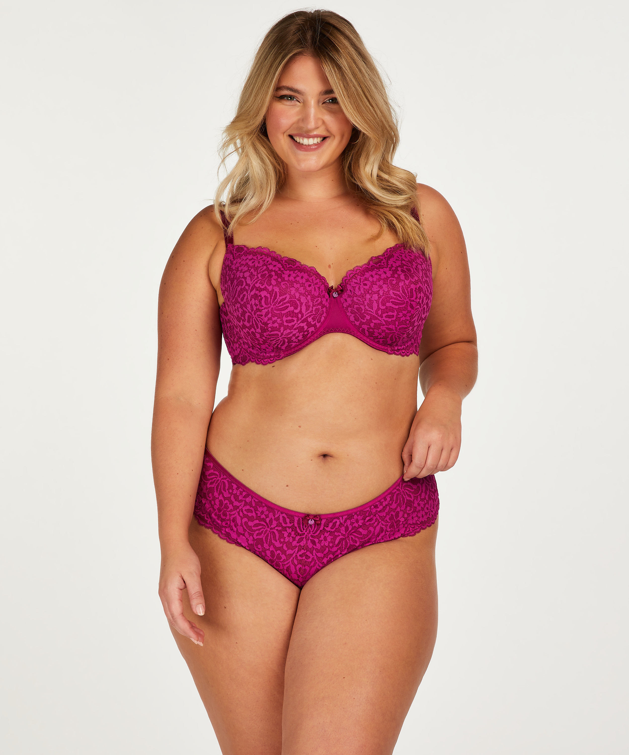 Slip br&eacute;silien Rose, Violet, main