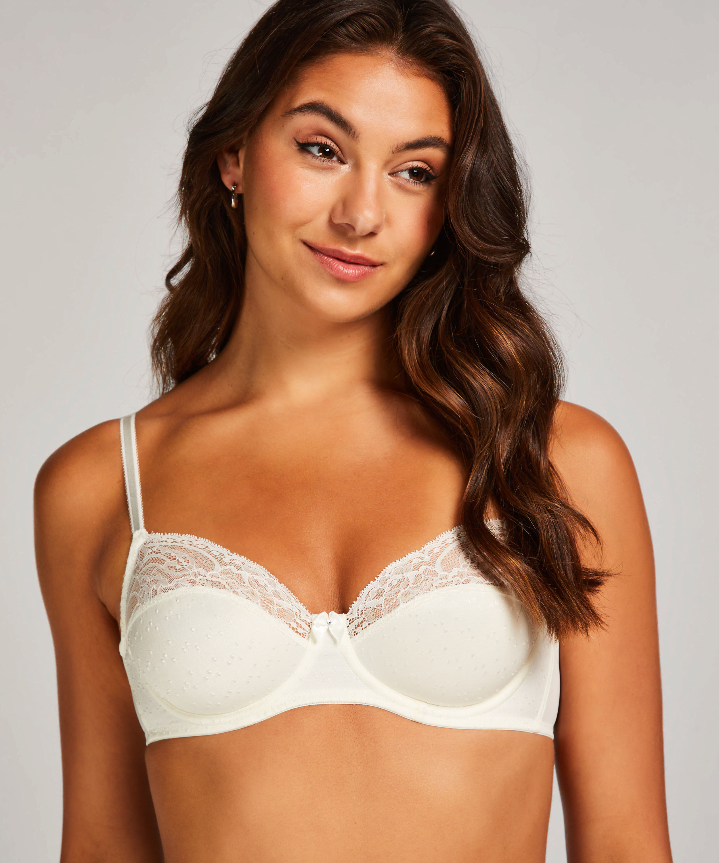 Soutien-gorge à armatures non-préformé Sophie, Blanc, main