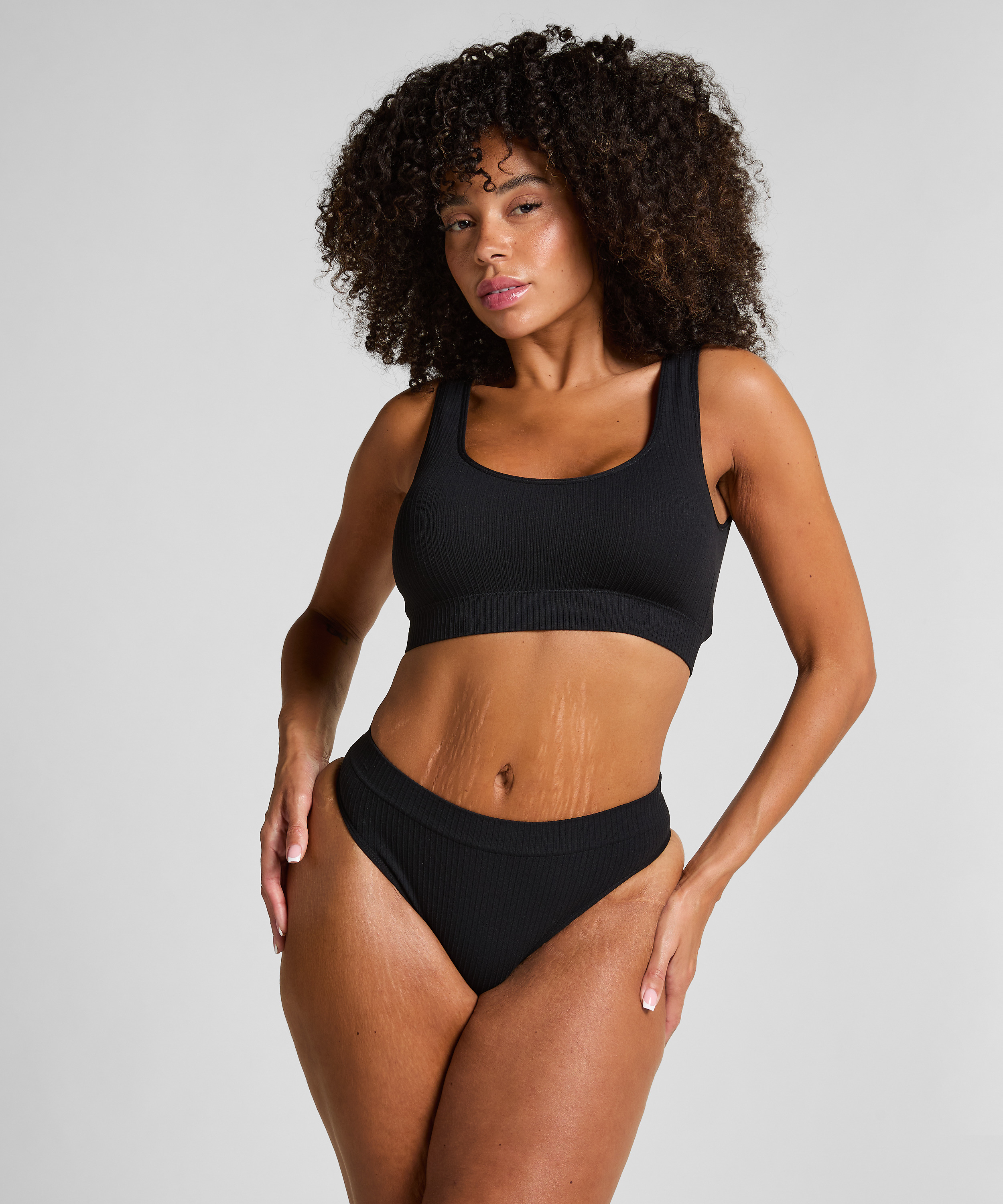 Brazilian Dianne, Schwarz, main