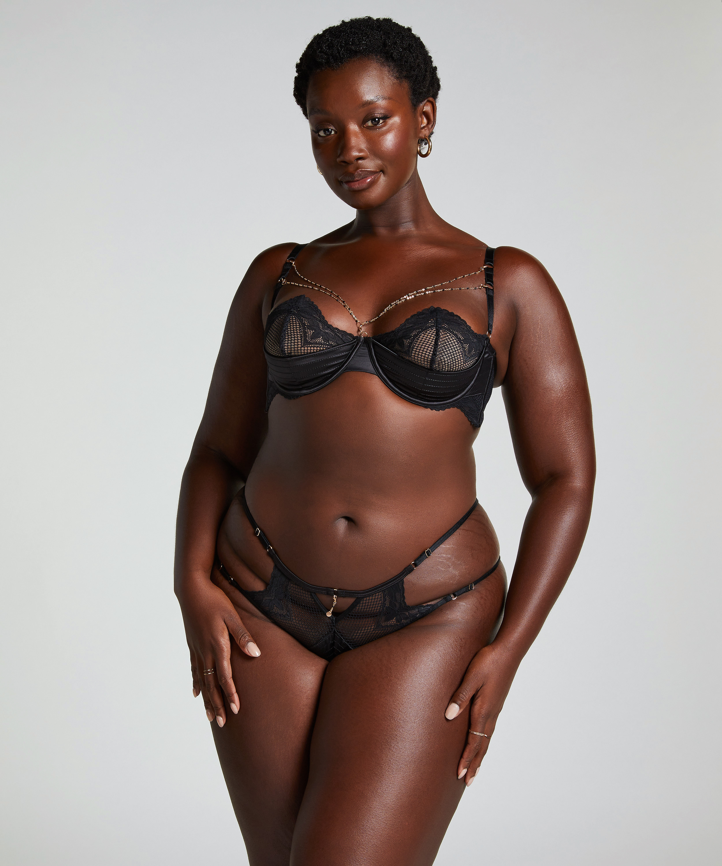 Brazilian Belladonna, Schwarz, main