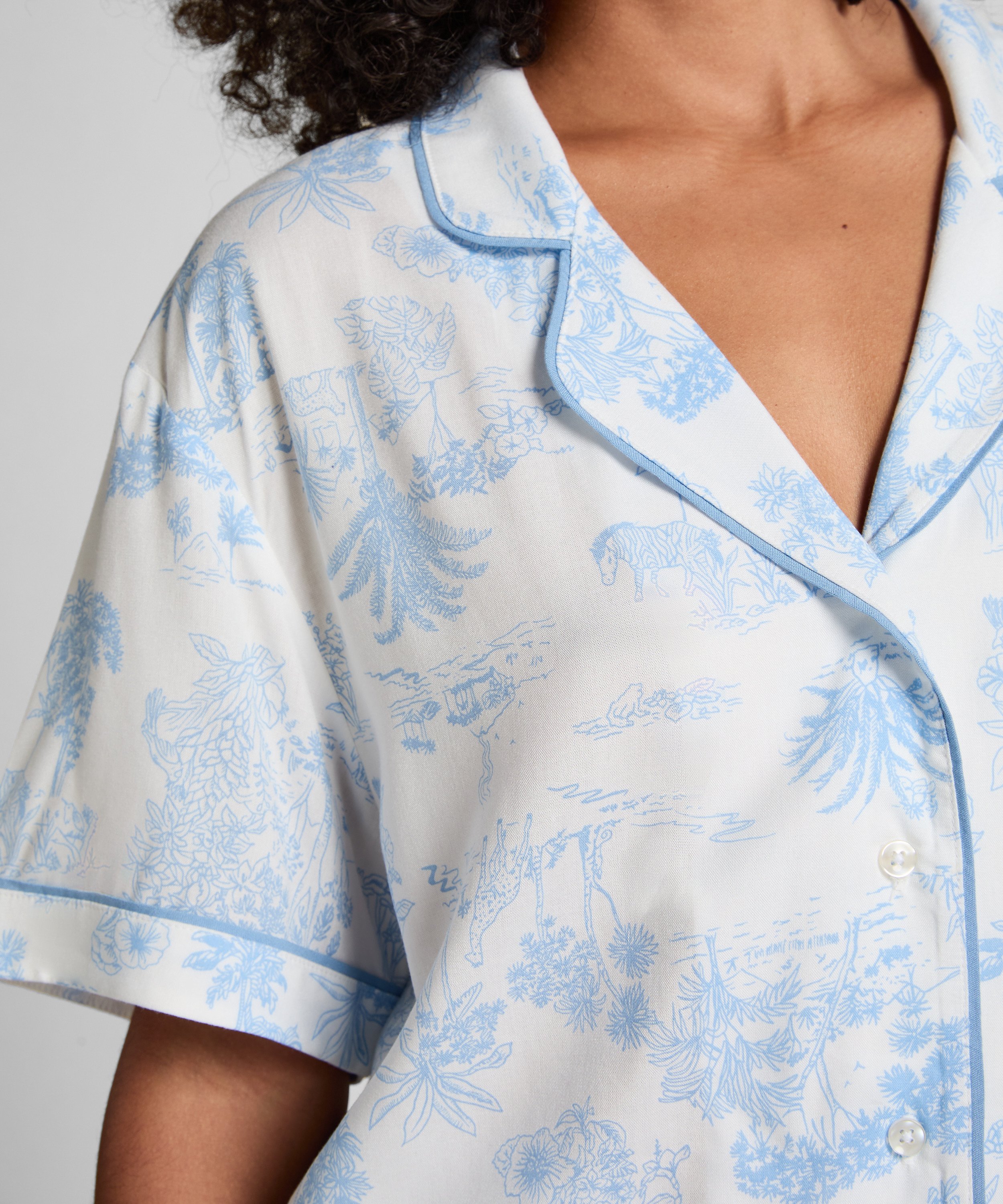 Veste tissée à manches courtes, Bleu, main