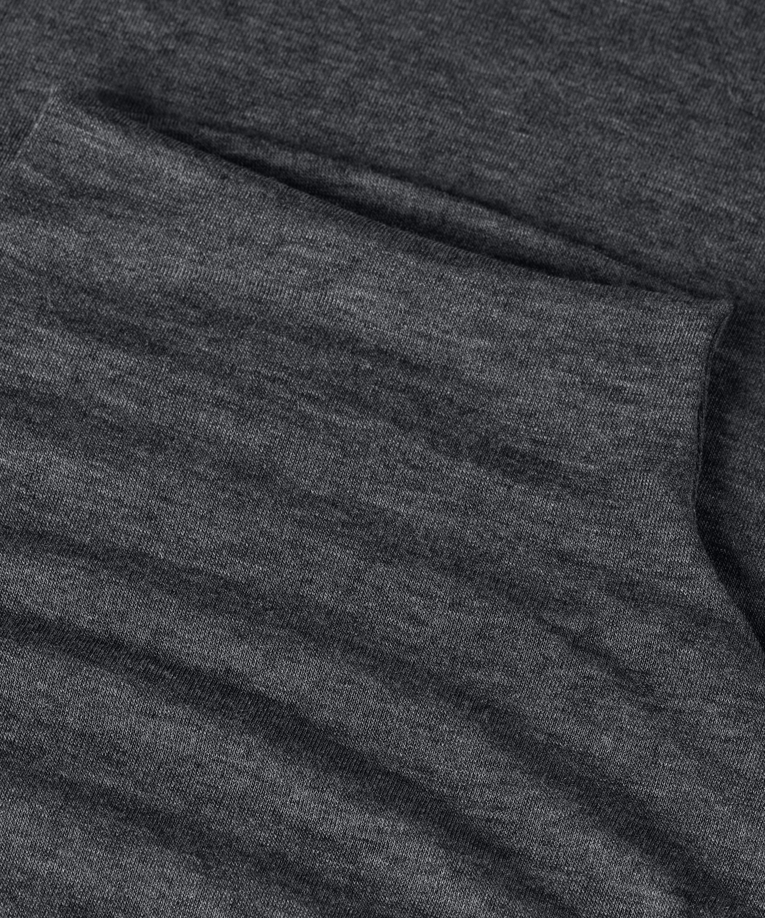 Himmlisch weiches Shirt aus Kaschmir-Mix mit Rollkragen, Grau, main