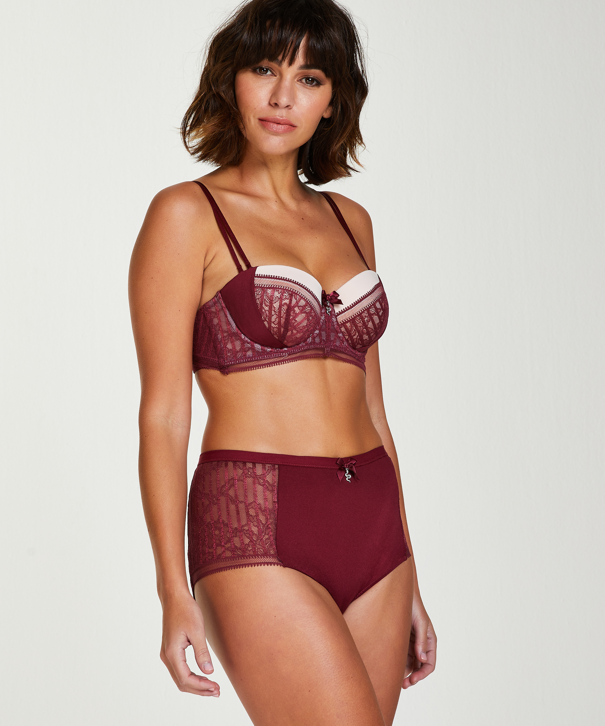 Soutien-gorge sans bretelles à armatures Kriss I AM Danielle, Rouge, main