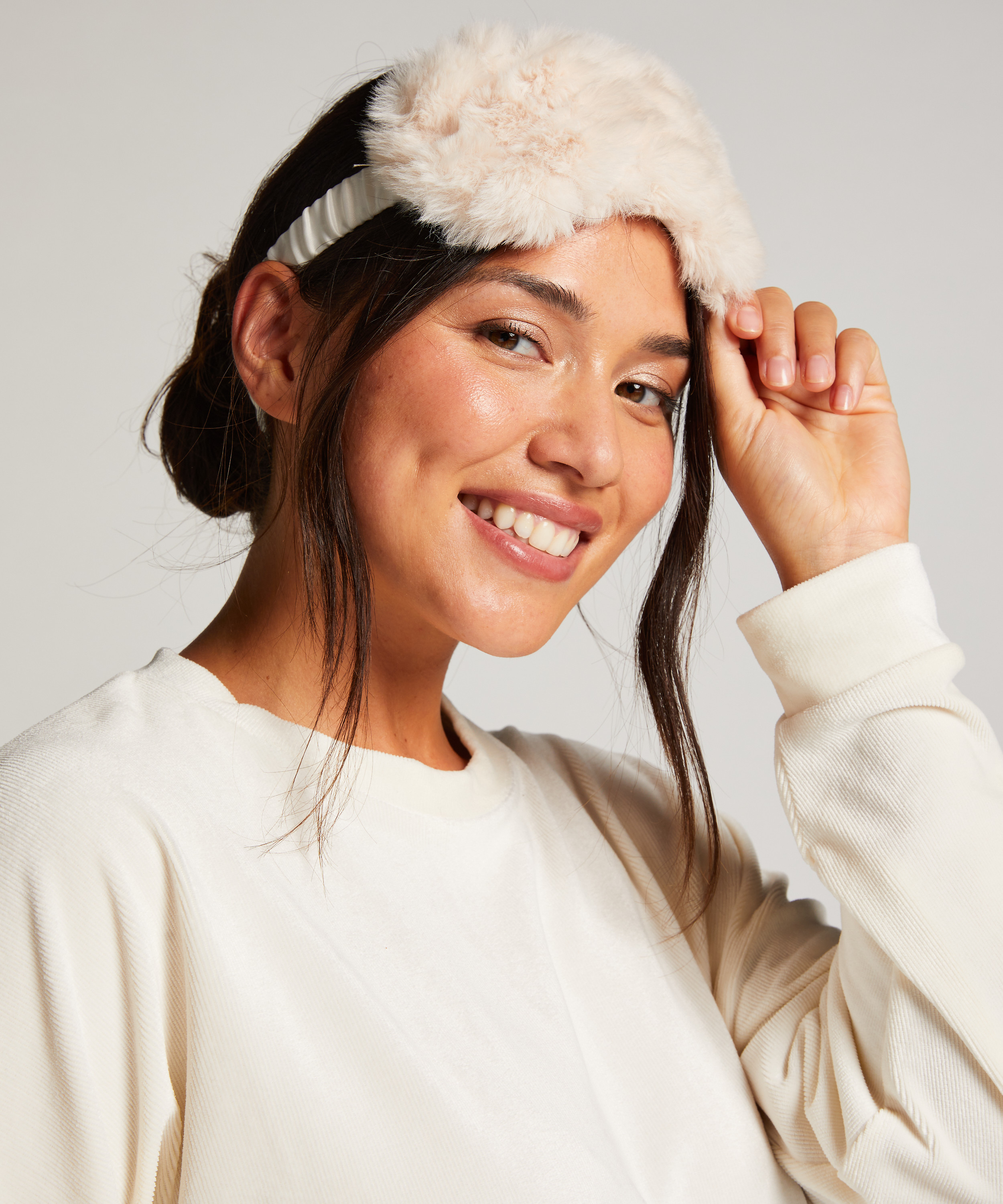 Kunstpelz-Schlafmaske, Wei&szlig;, main