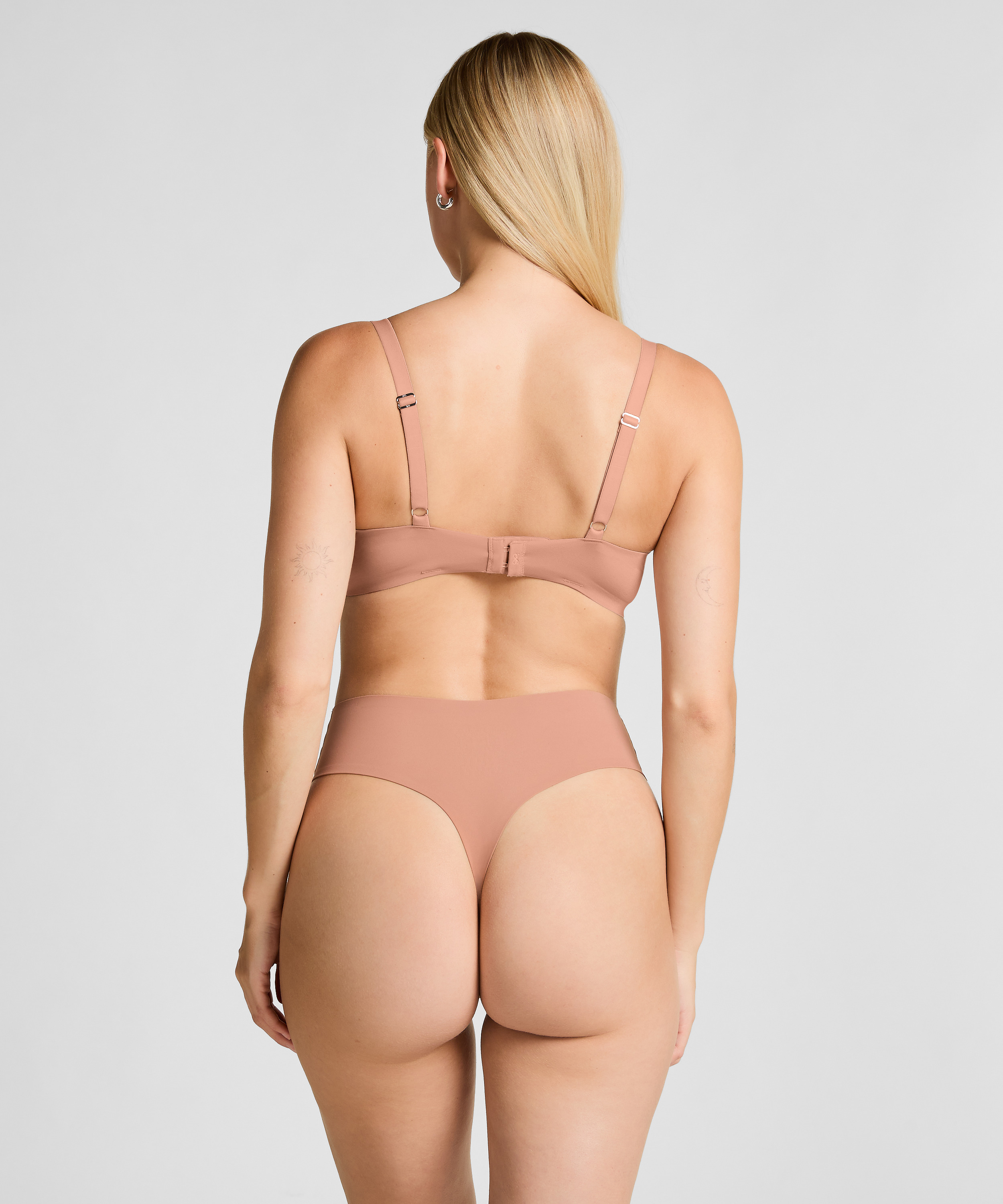 Soutien-gorge à armatures préformé Smooth, Marron, main
