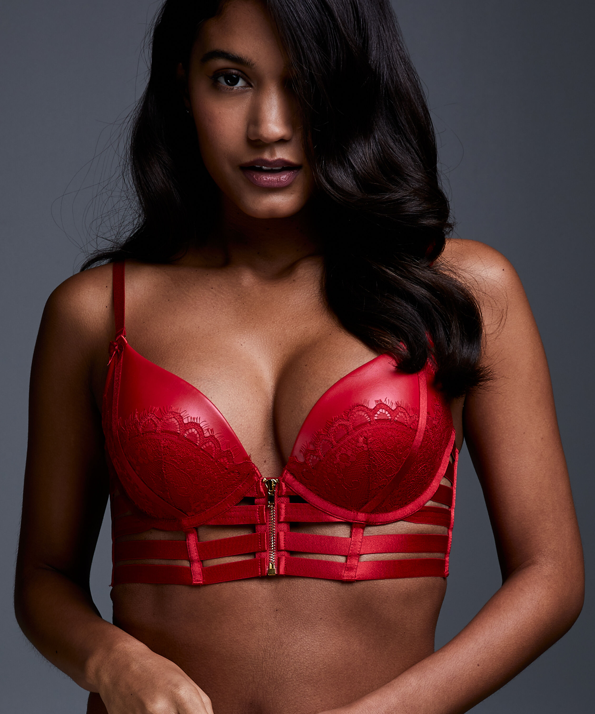 Soutien-gorge &agrave; armatures pr&eacute;form&eacute; longline push-up Kennedy, Rouge