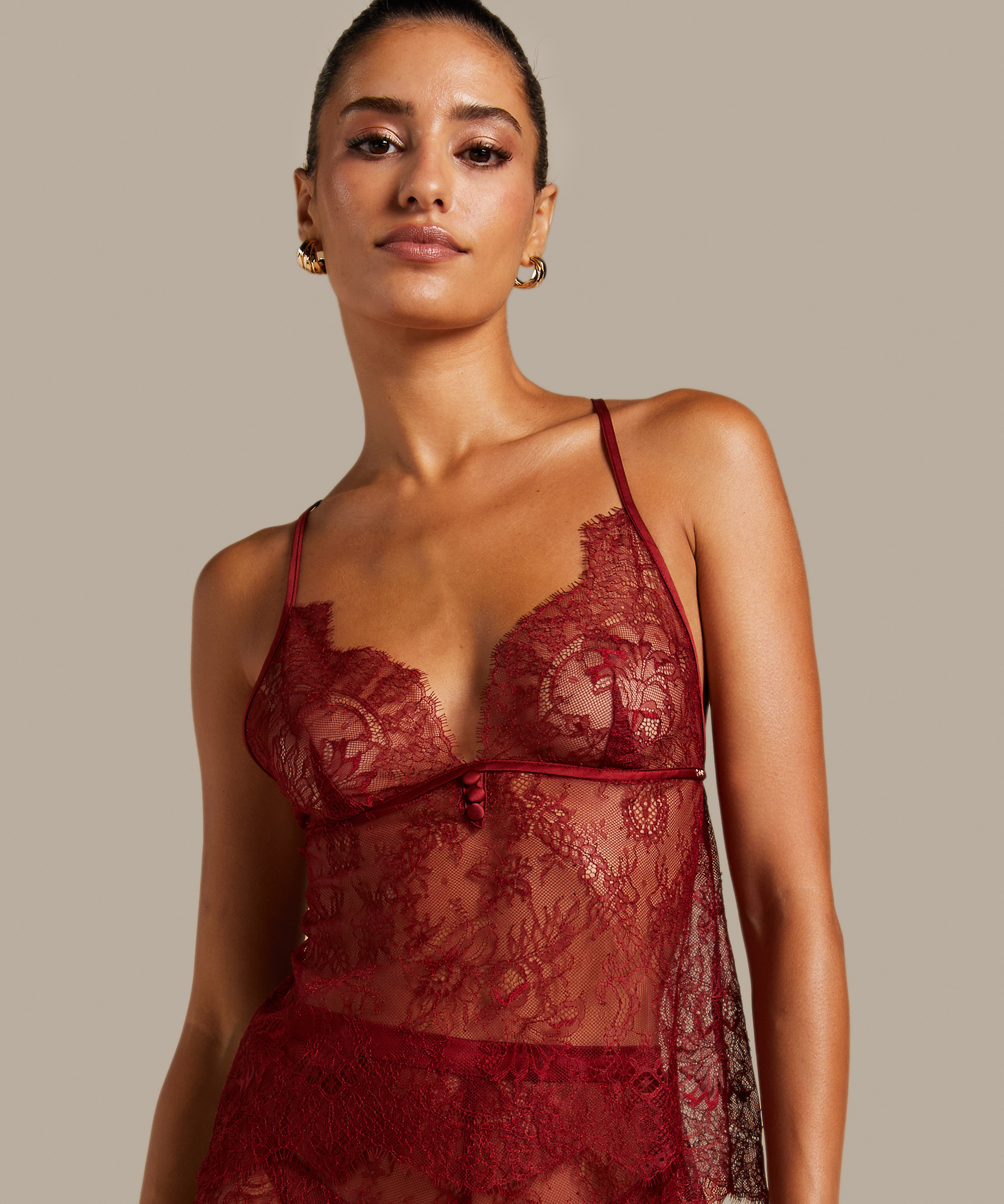 Camisole Lace Delphine, Rouge, main
