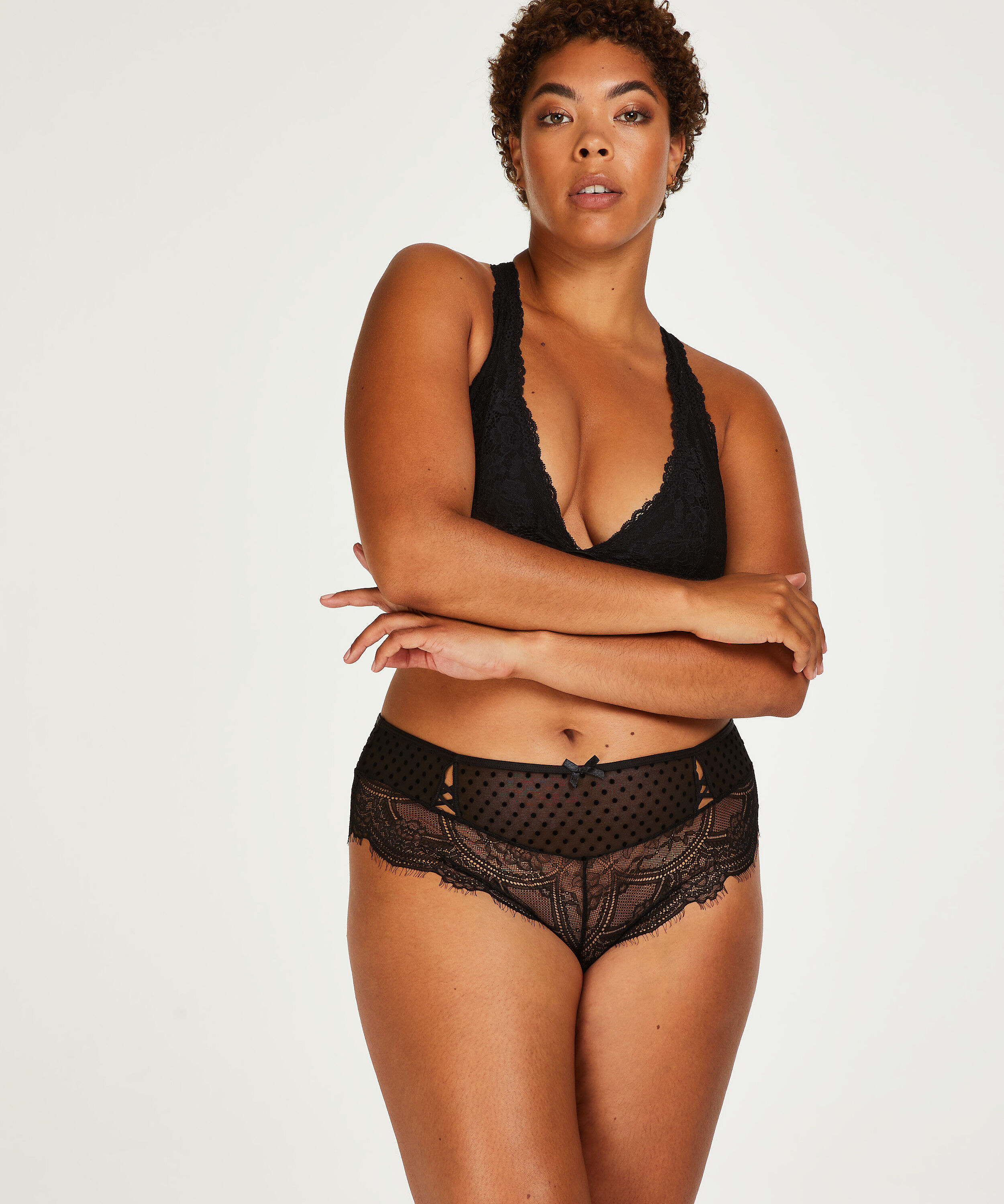 Brazilian Aylin Curvy, Schwarz
