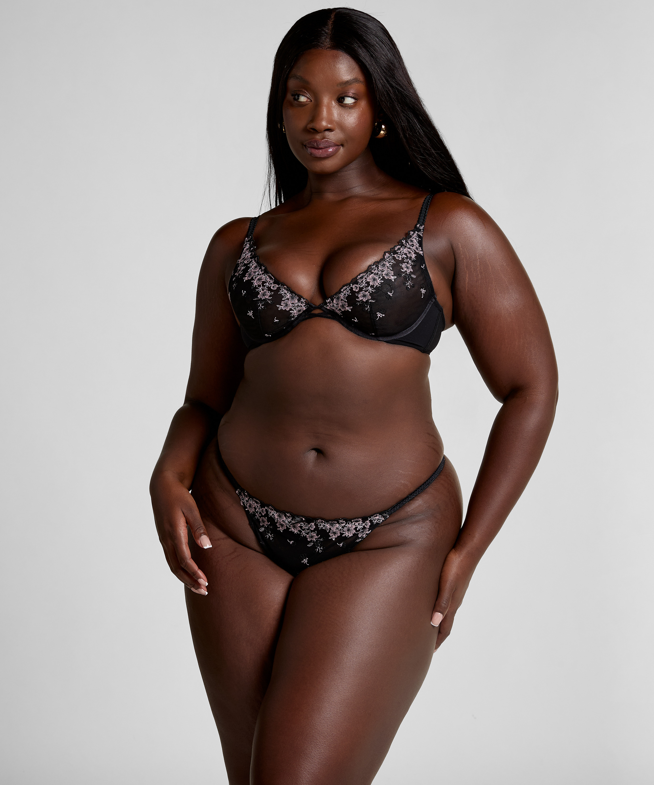 Soutien-gorge à armatures non-rembourré Chloé, Noir, main