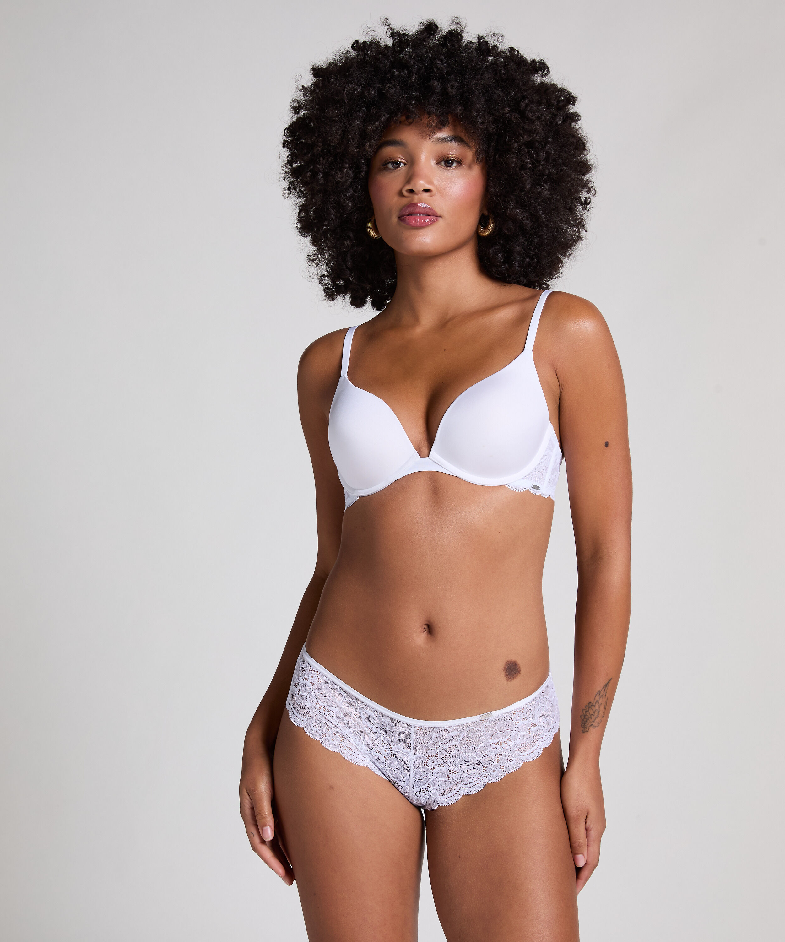 Soutien-gorge &agrave; armatures pr&eacute;form&eacute; push-up Angie, Blanc